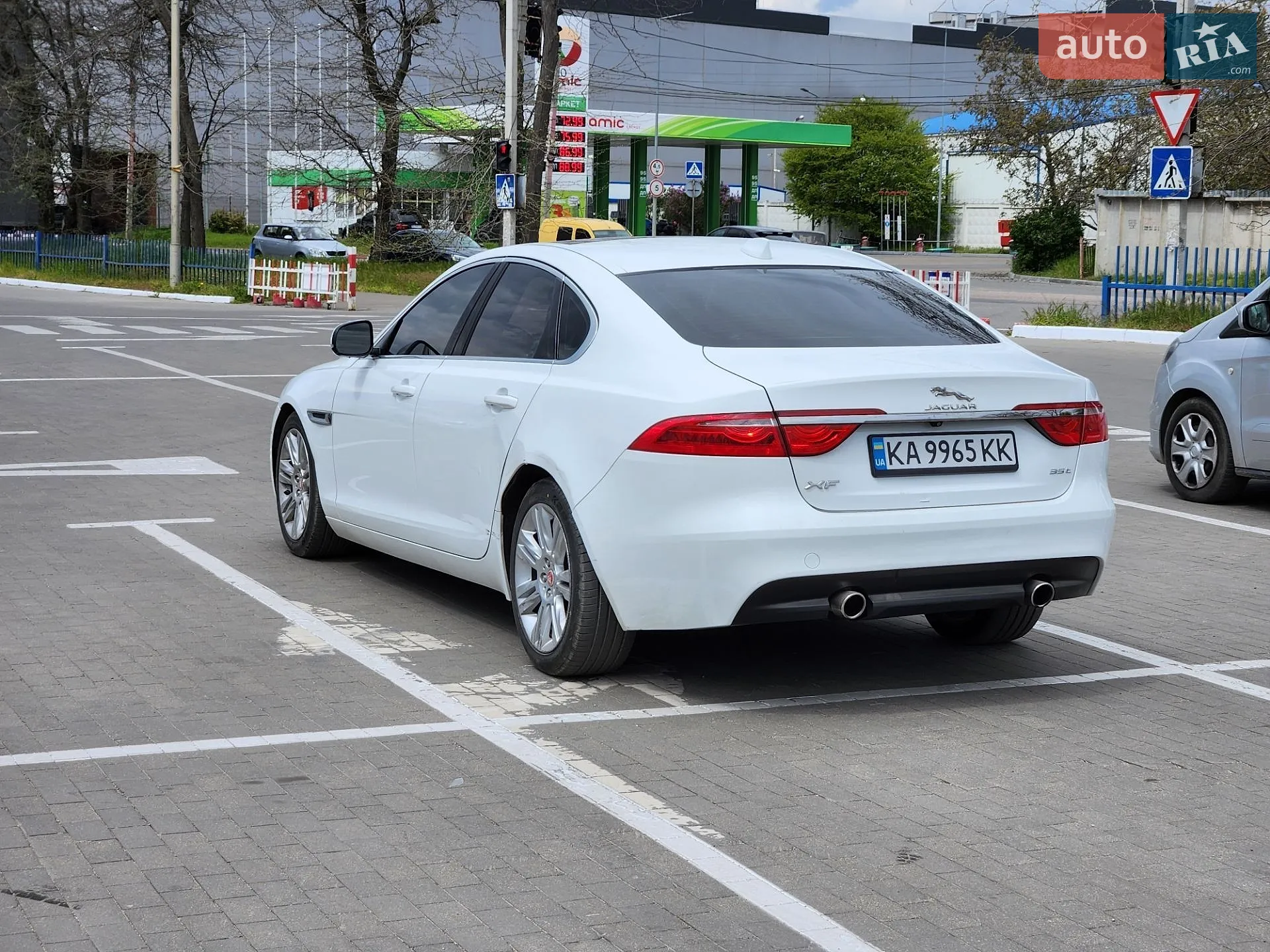 2015 Jaguar XF - мініатюра 6