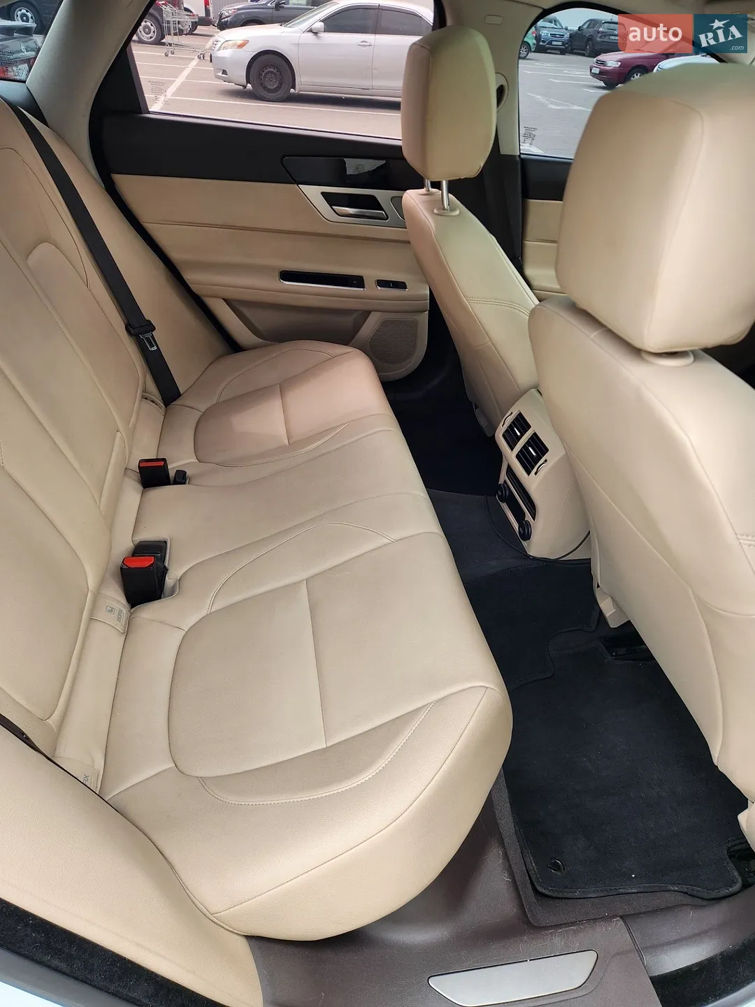 2015 Jaguar XF - мініатюра 14