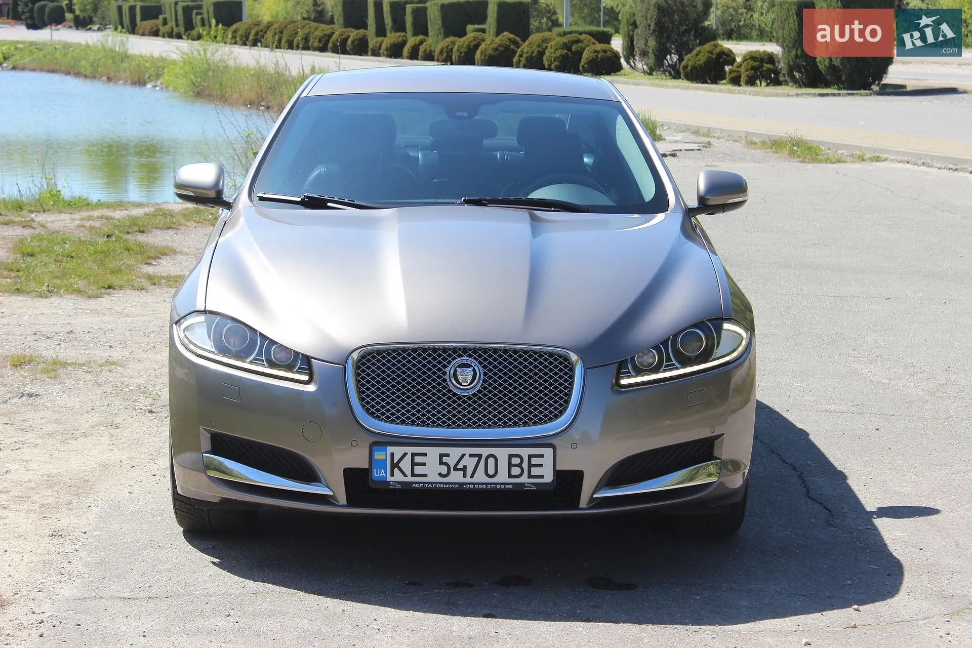 2012 Jaguar XF - мініатюра 5