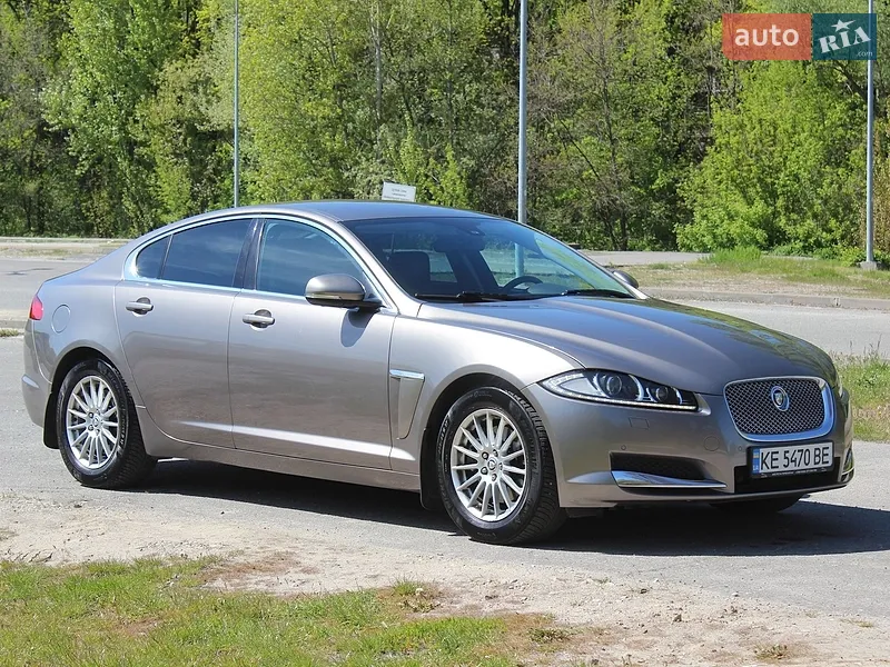 Jaguar XF 2012