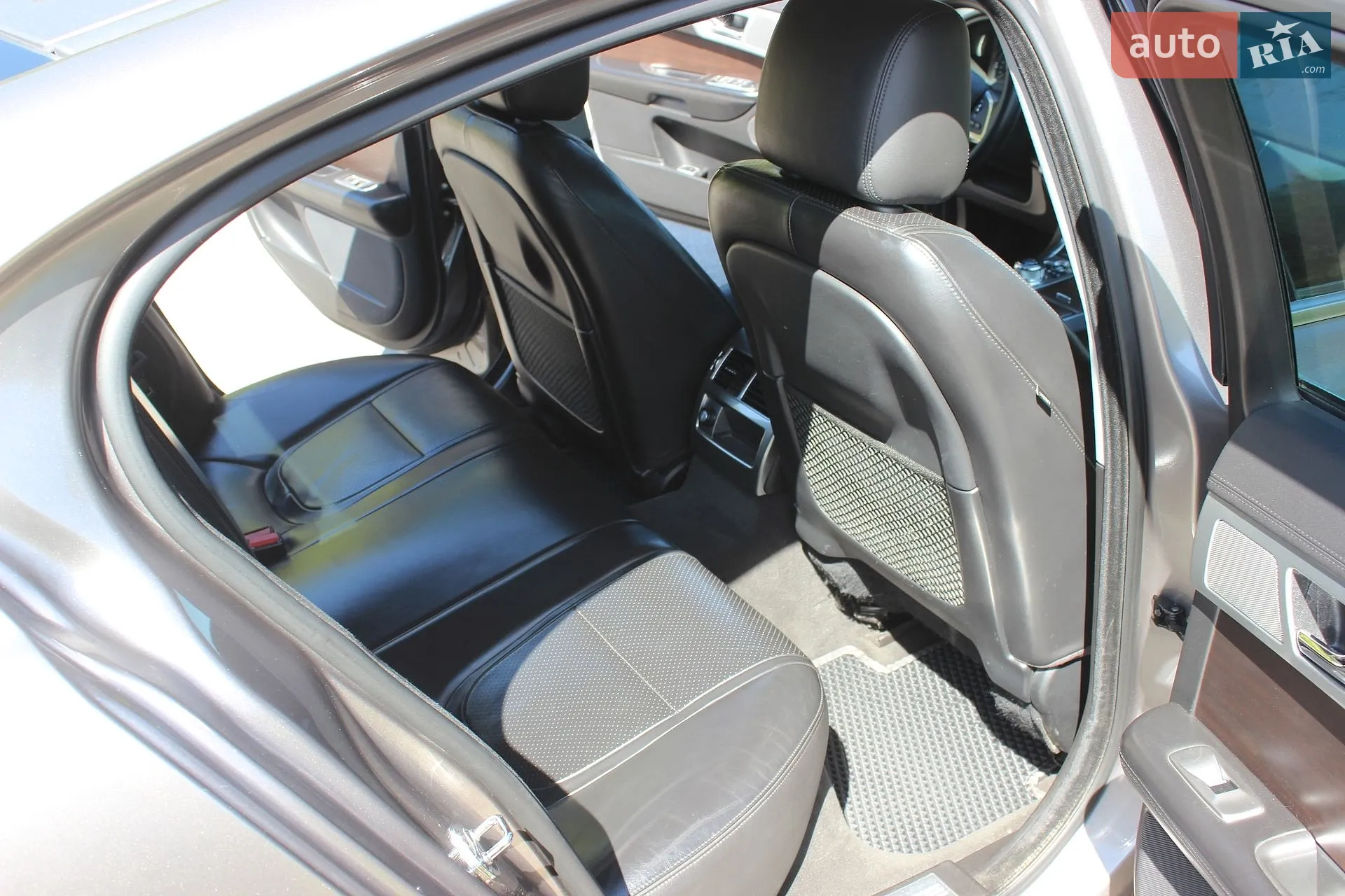 2012 Jaguar XF - мініатюра 23