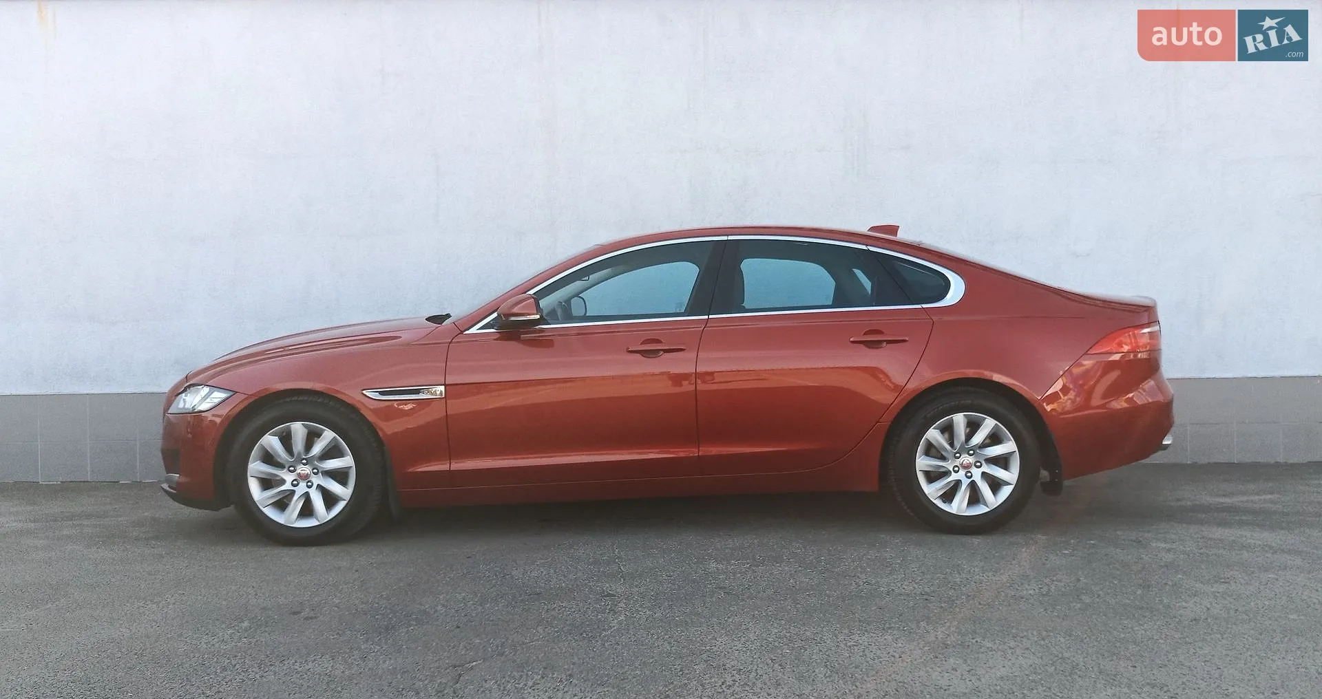 2017 Jaguar XF - мініатюра 6