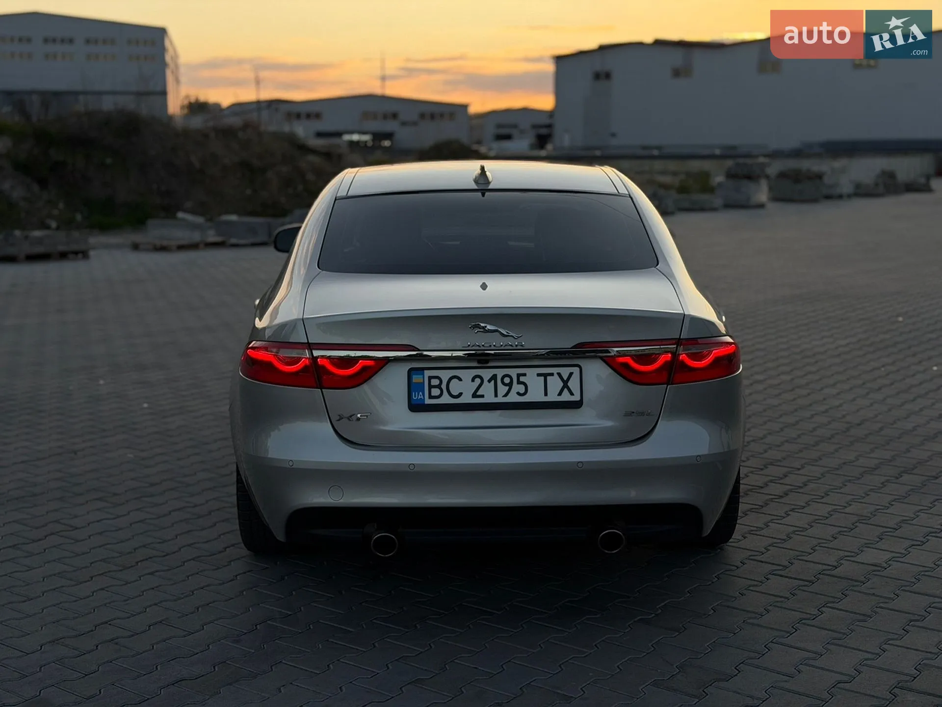 2016 Jaguar XF - мініатюра 13
