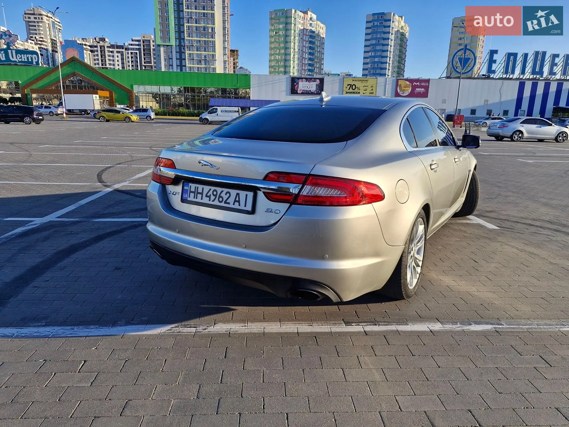 2013 Jaguar XF - мініатюра 4