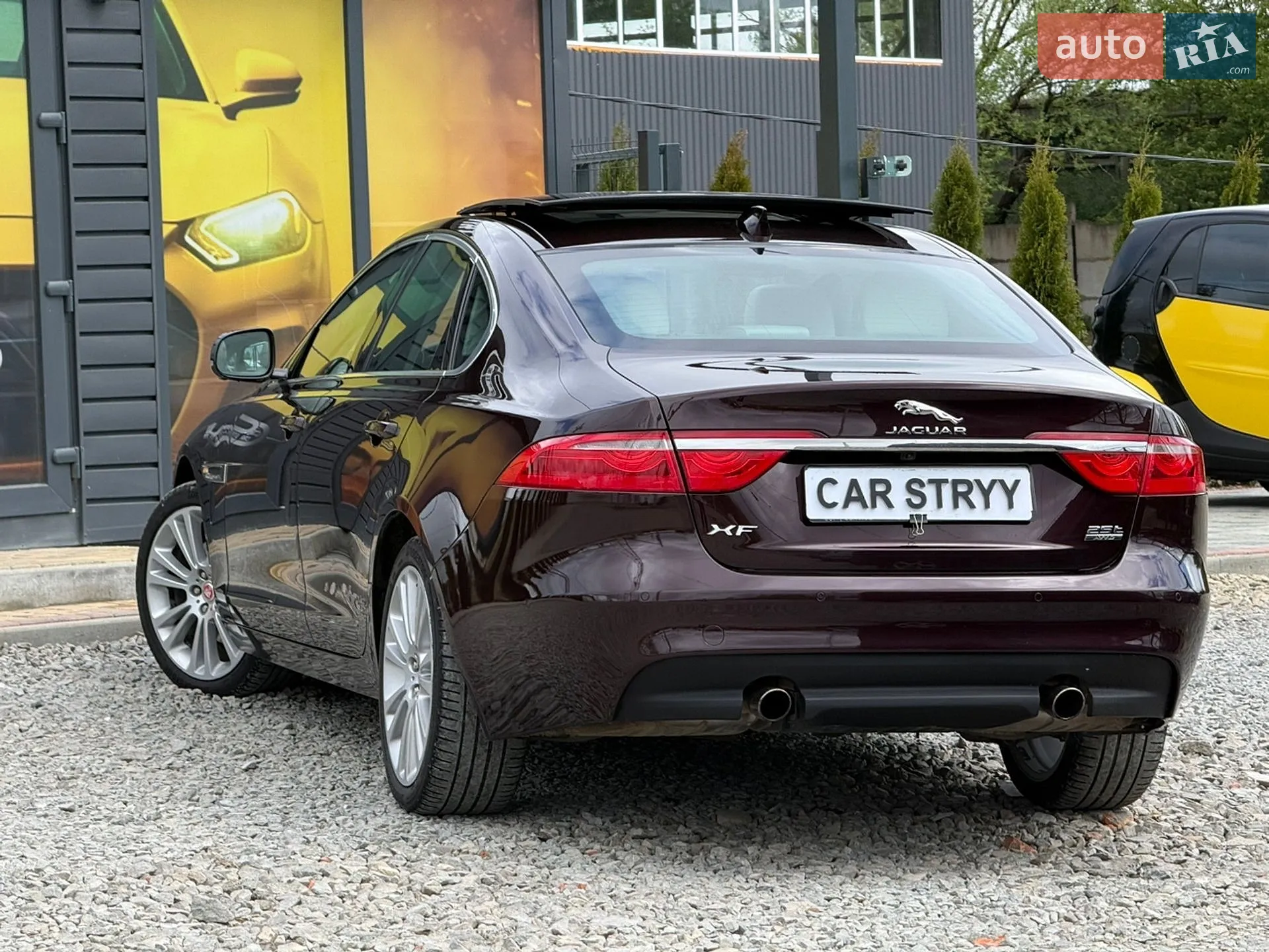 2018 Jaguar XF - мініатюра 3