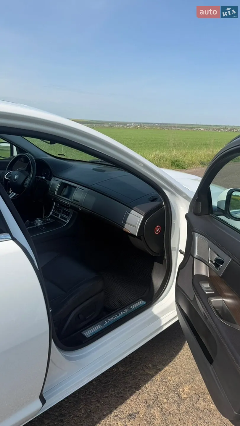 2014 Jaguar XF - мініатюра 8