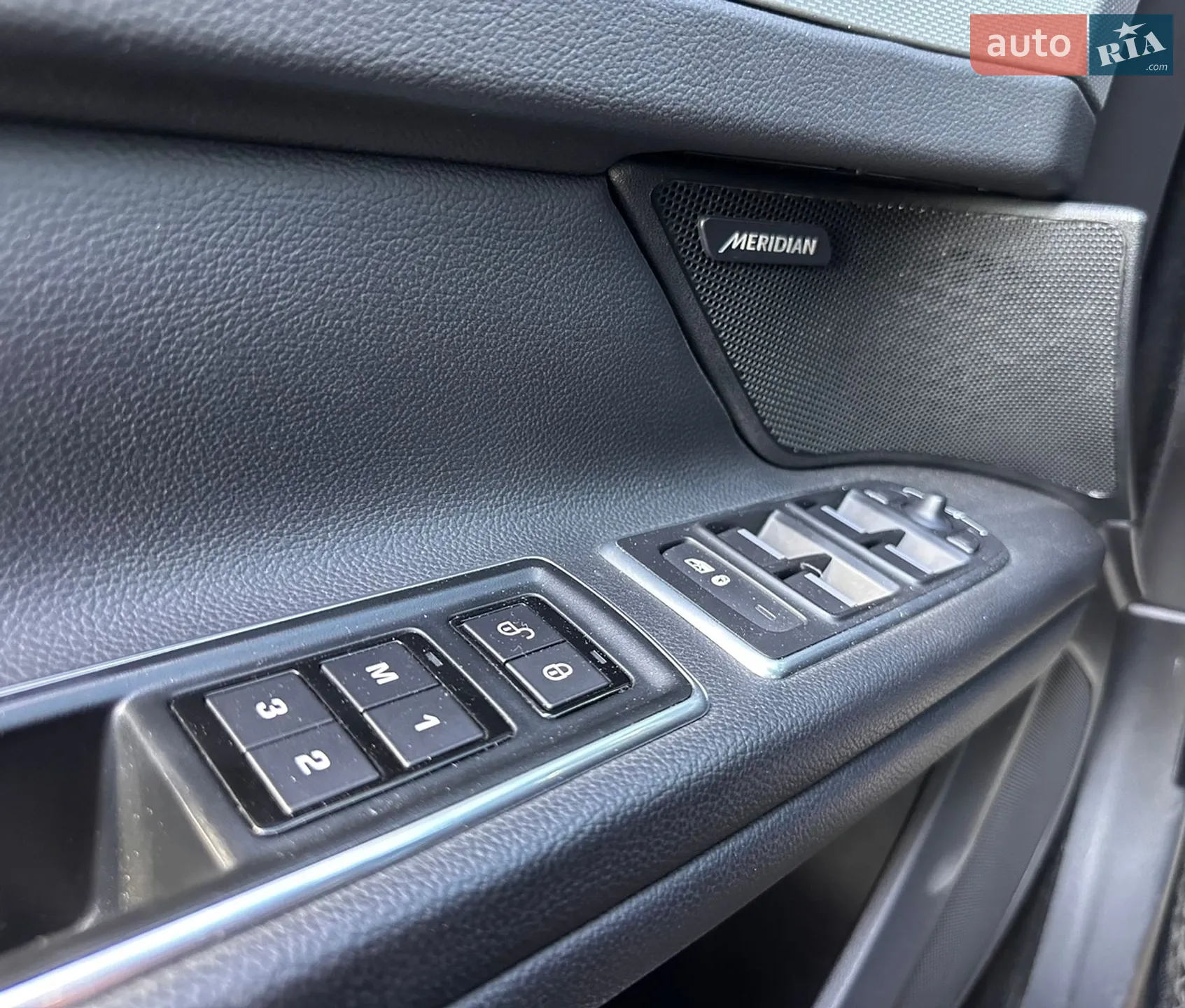 2016 Jaguar XF - мініатюра 36