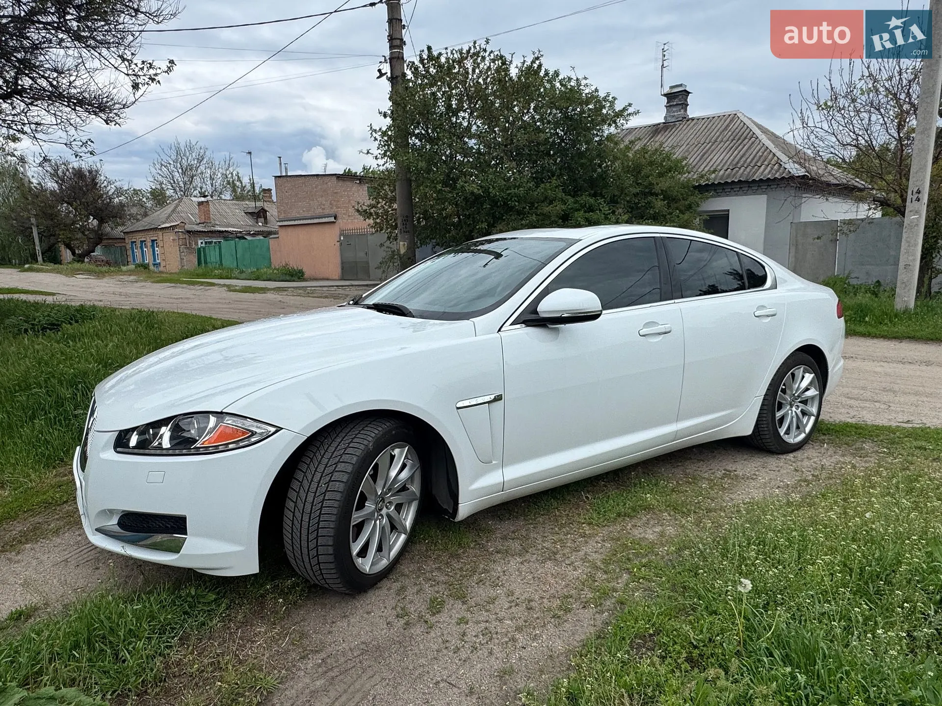 2013 Jaguar XF - мініатюра 3
