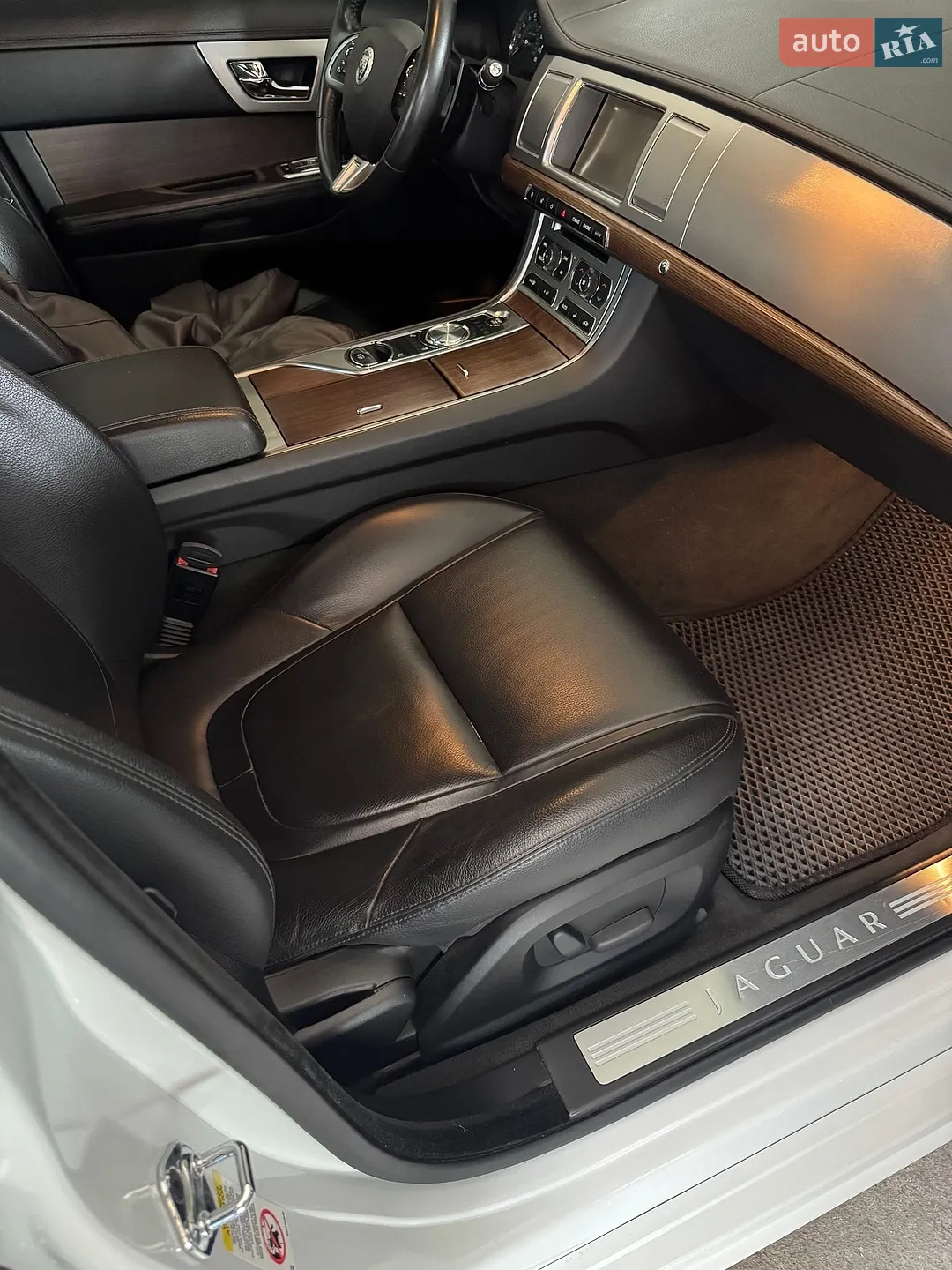 2013 Jaguar XF - мініатюра 13