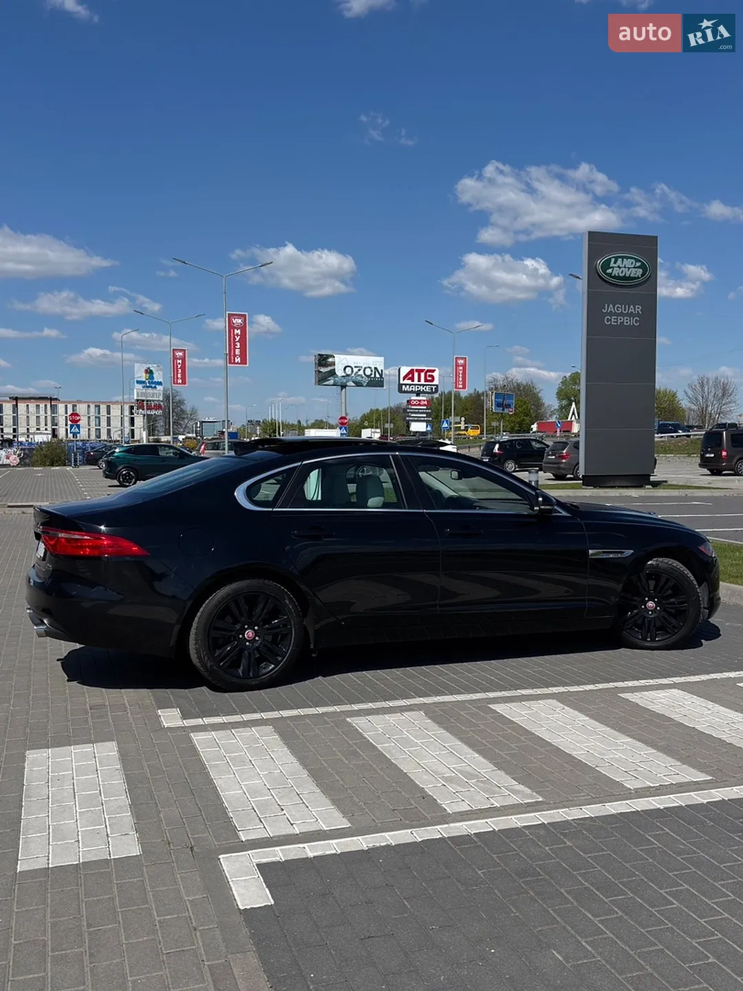 2016 Jaguar XF - мініатюра 3