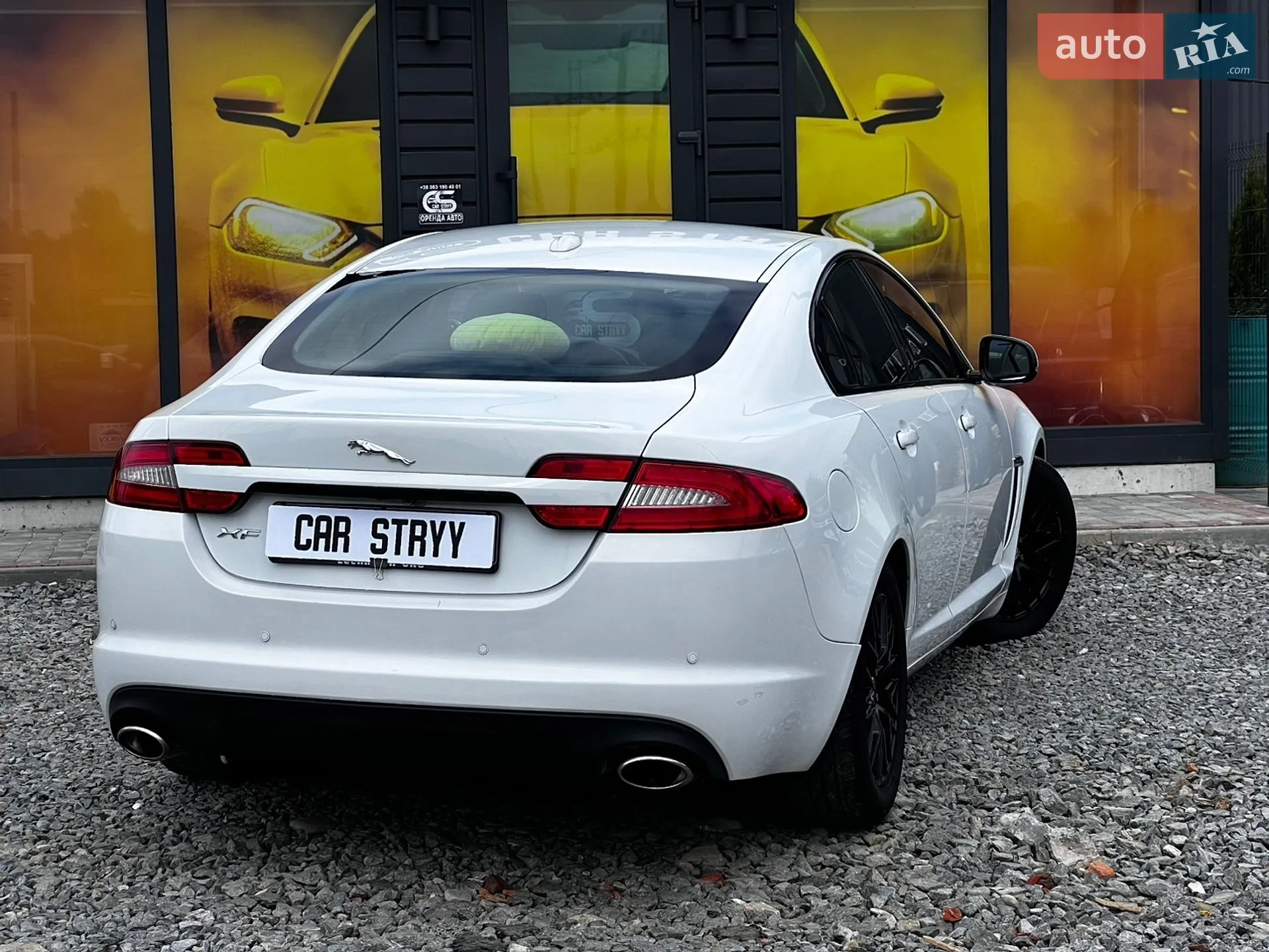 2012 Jaguar XF - мініатюра 3