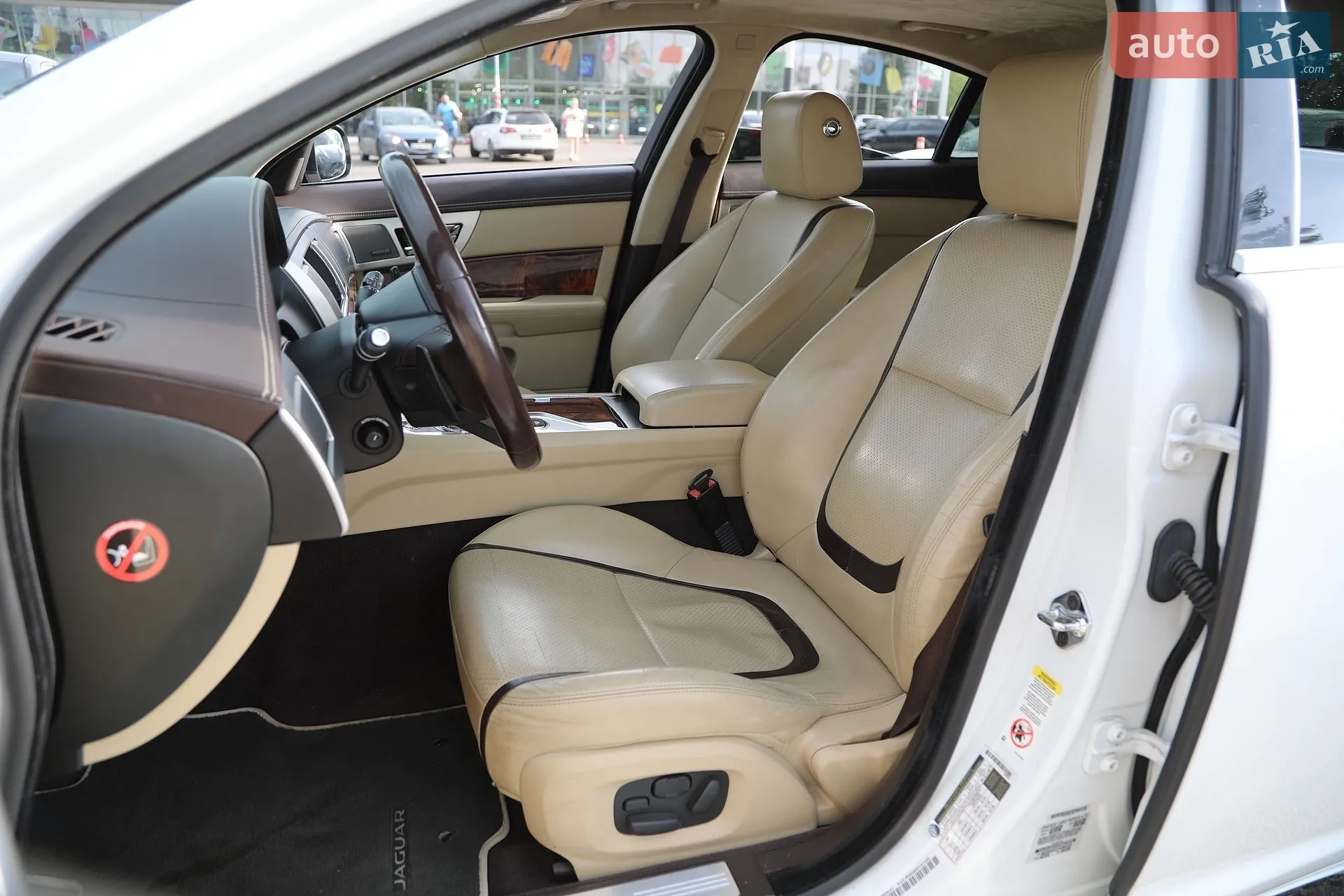 2015 Jaguar XF - мініатюра 12