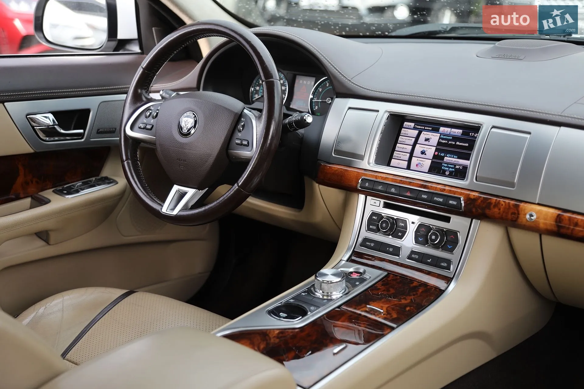 2015 Jaguar XF - мініатюра 16