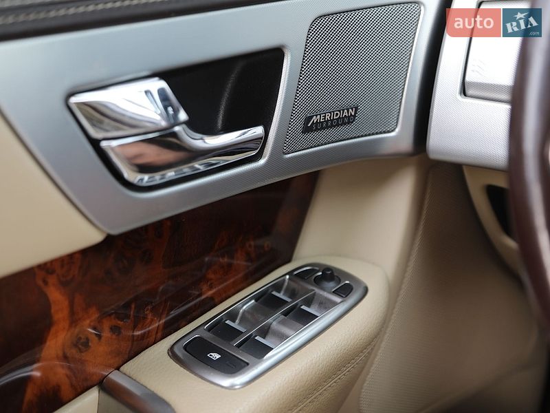 Седан Jaguar XF 2015 в Харькове