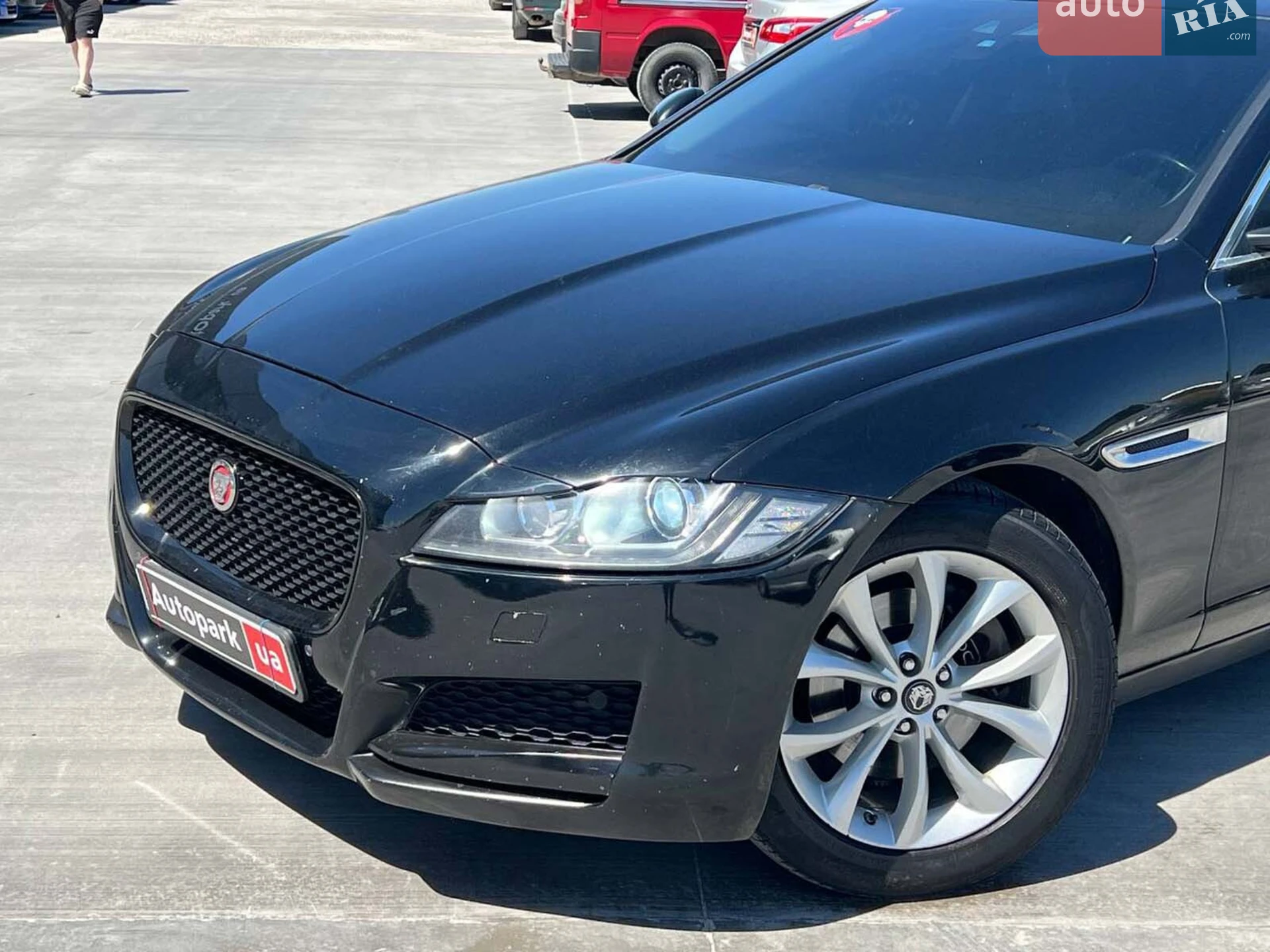 2016 Jaguar XF - мініатюра 14