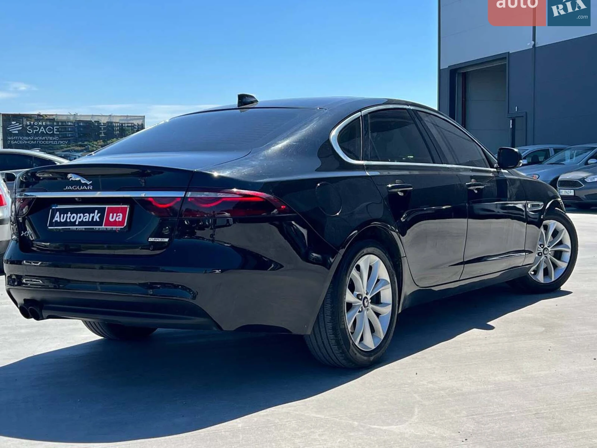 2016 Jaguar XF - мініатюра 8