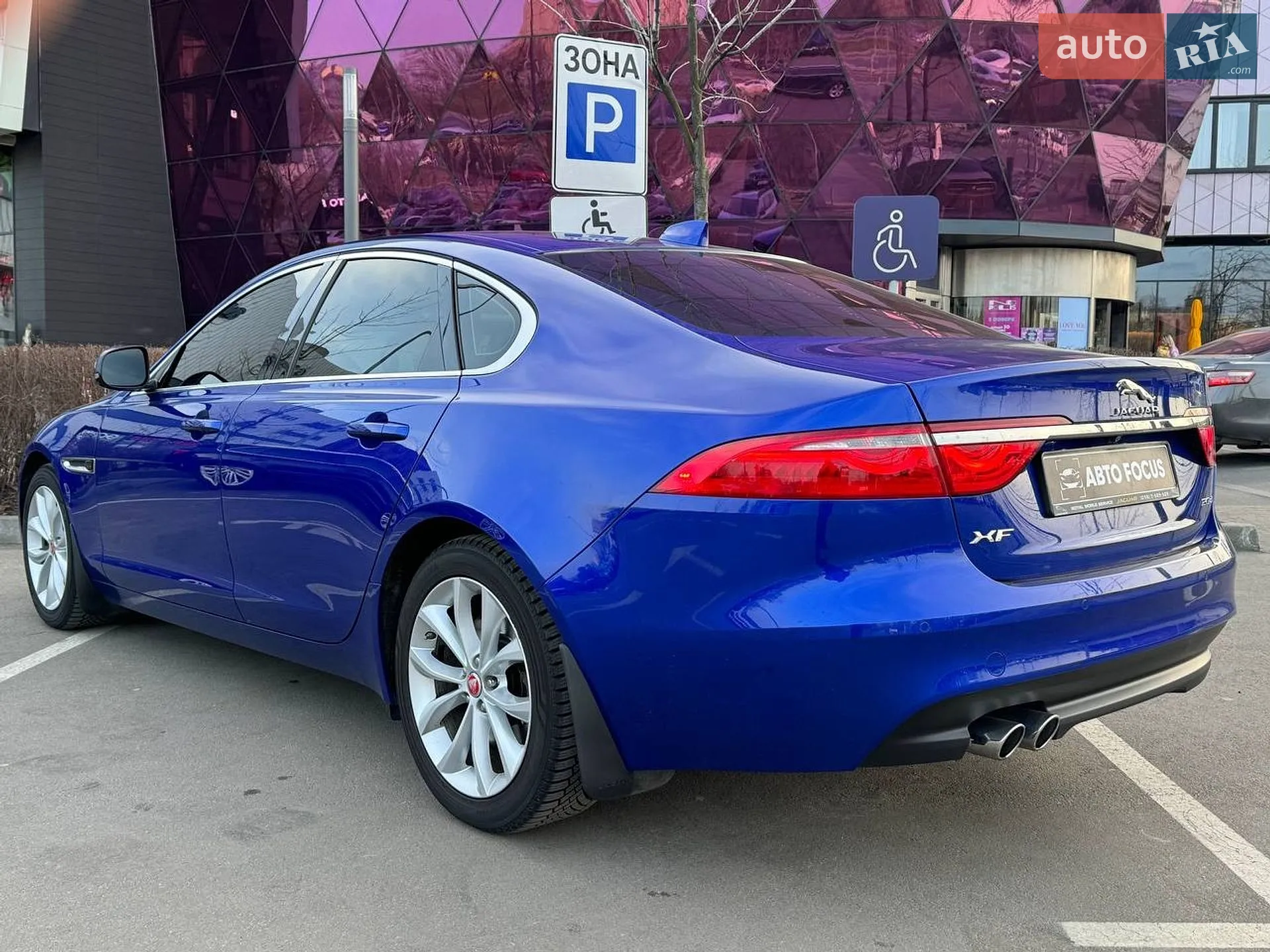 2017 Jaguar XF - мініатюра 5