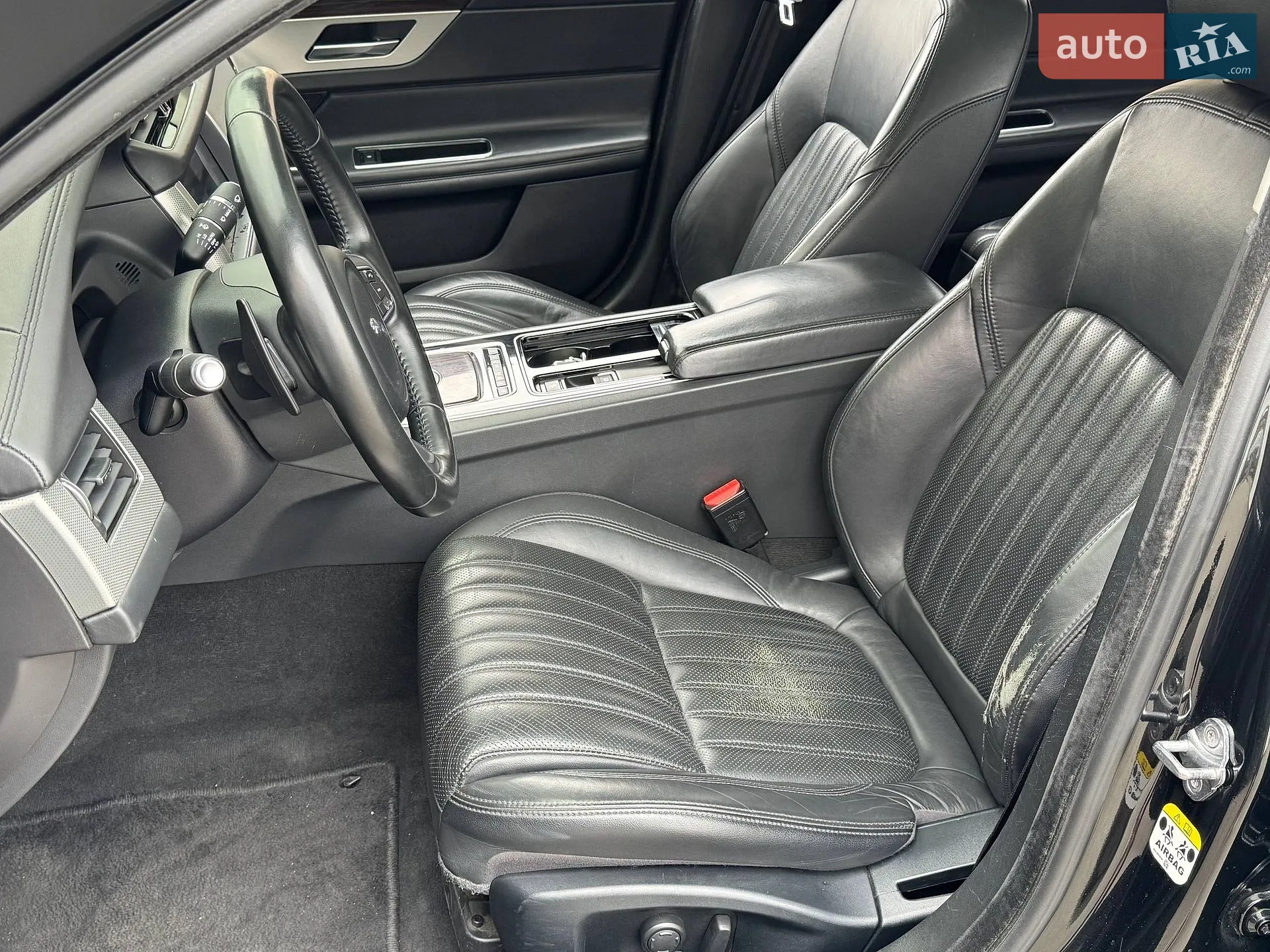 2016 Jaguar XF - мініатюра 11