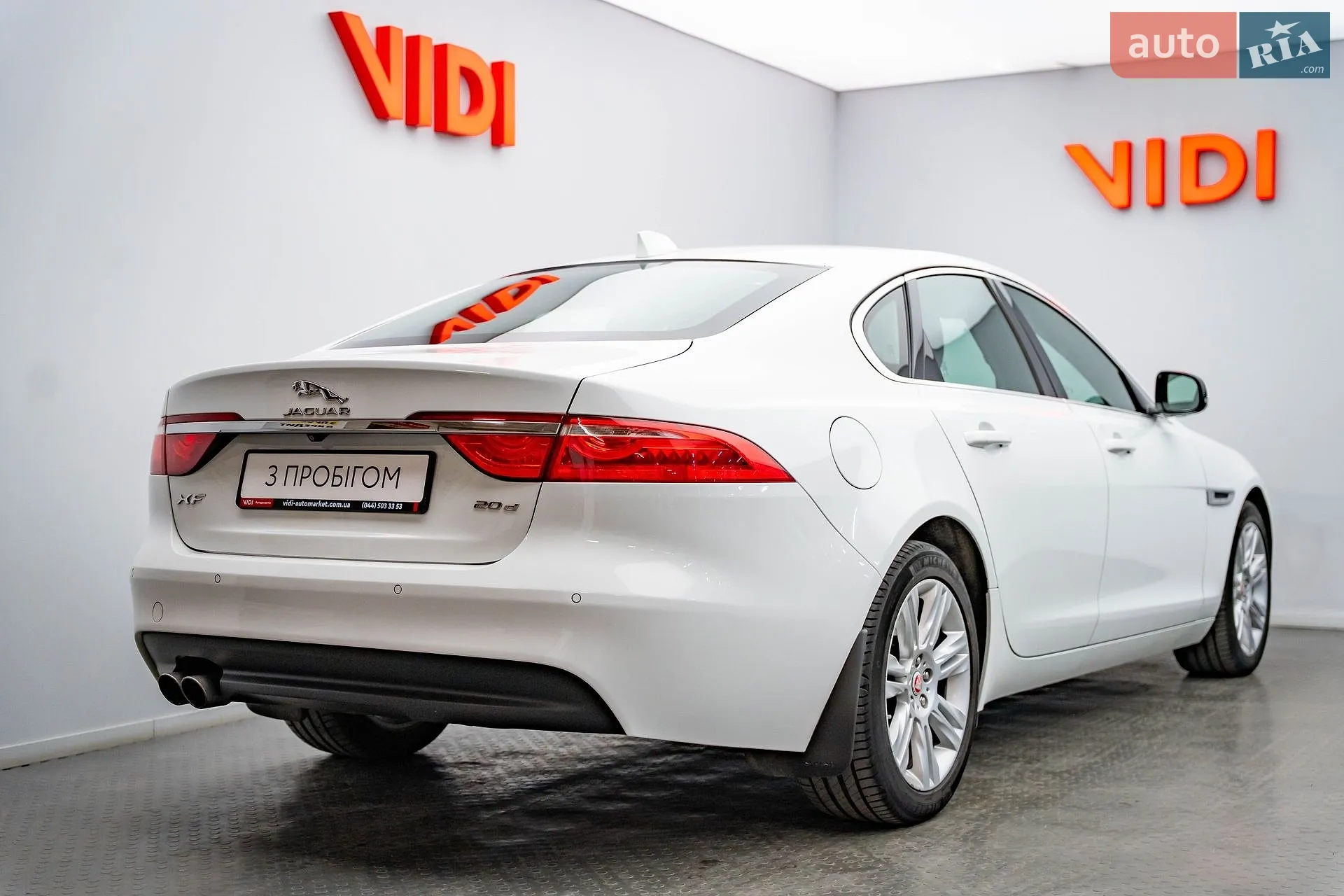 2016 Jaguar XF - мініатюра 2