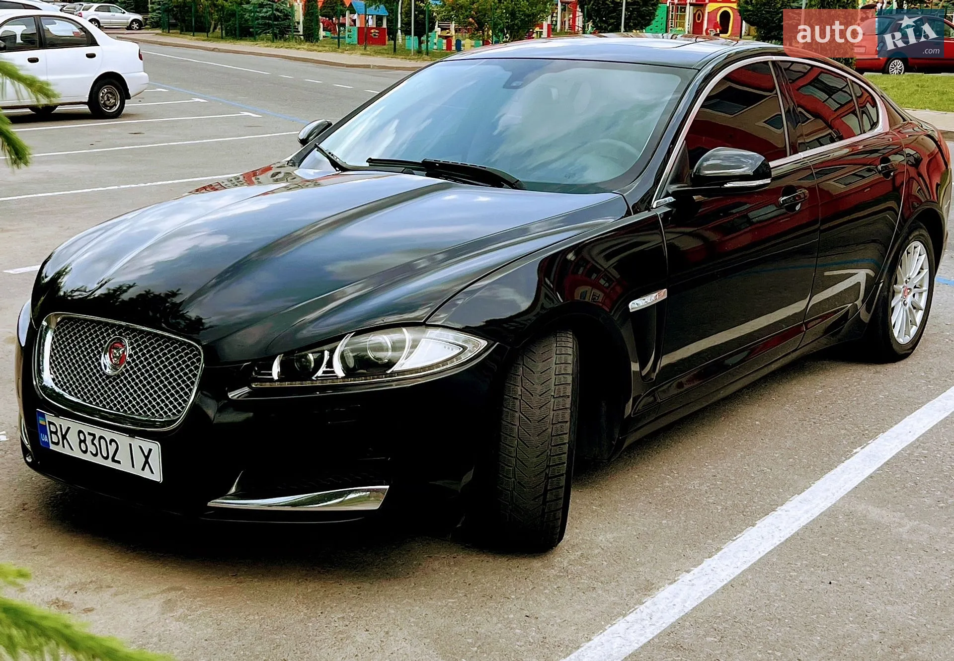 2014 Jaguar XF - мініатюра 2