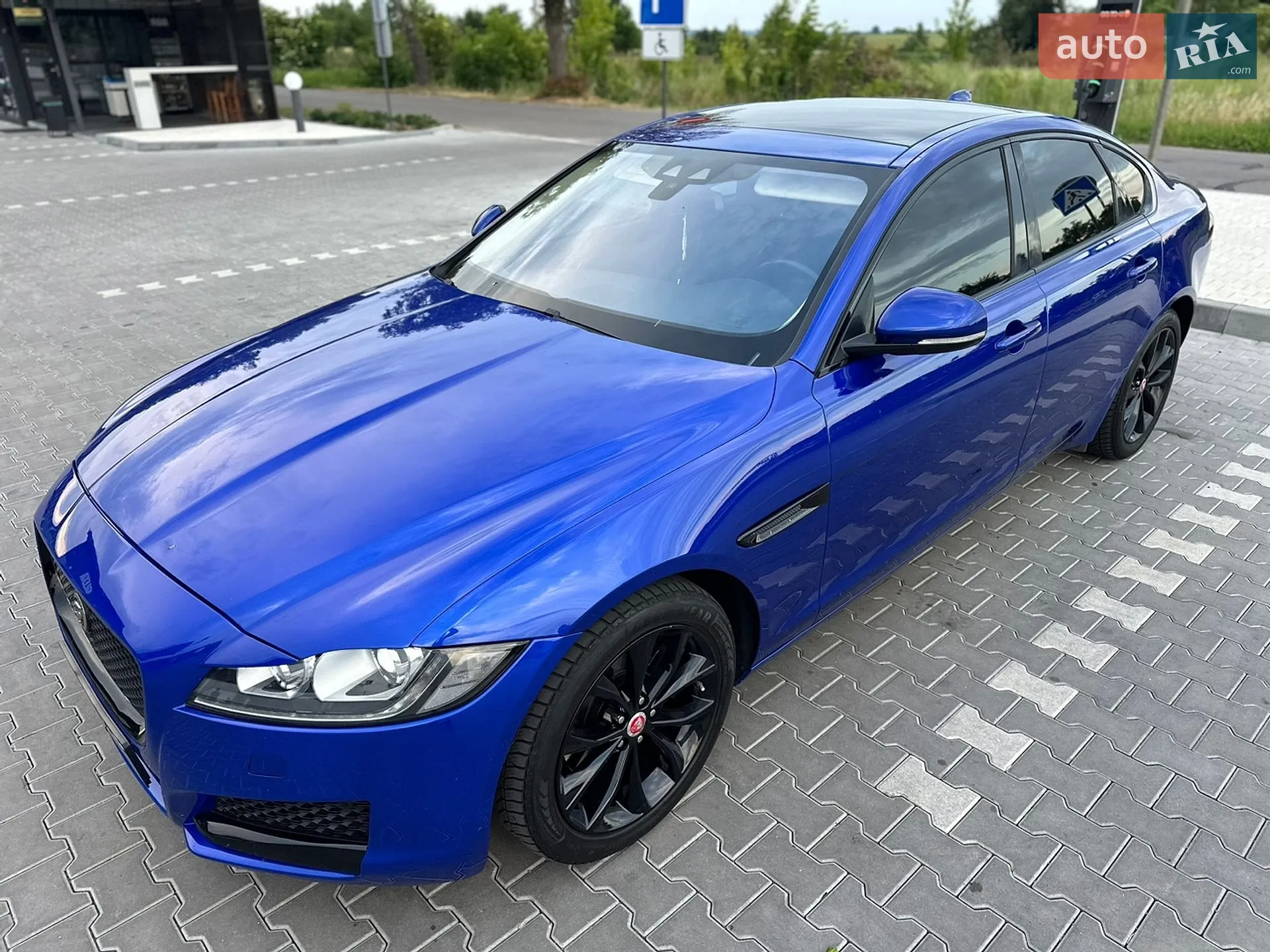 2016 Jaguar XF - мініатюра 6