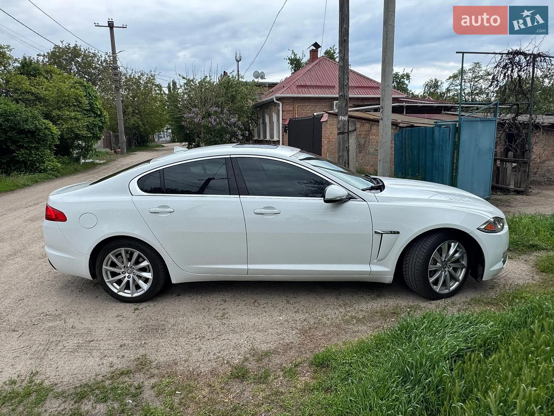 2013 Jaguar XF - мініатюра 3