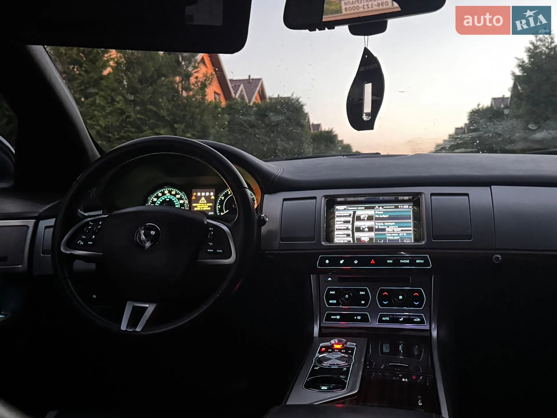 2013 Jaguar XF - мініатюра 13