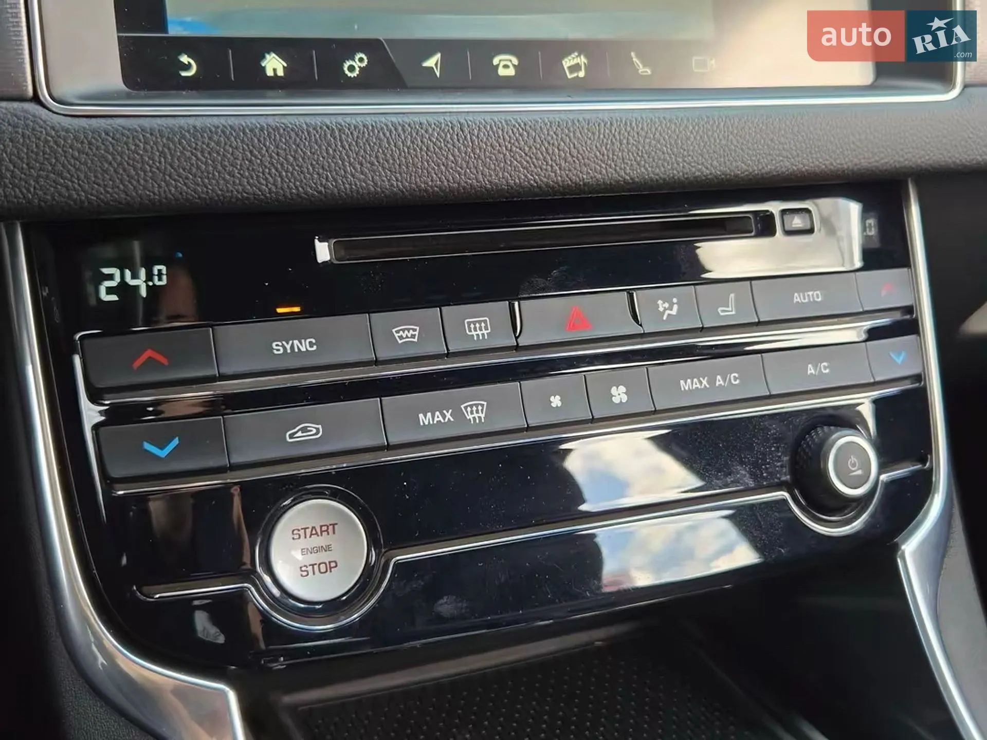 2016 Jaguar XF - мініатюра 8