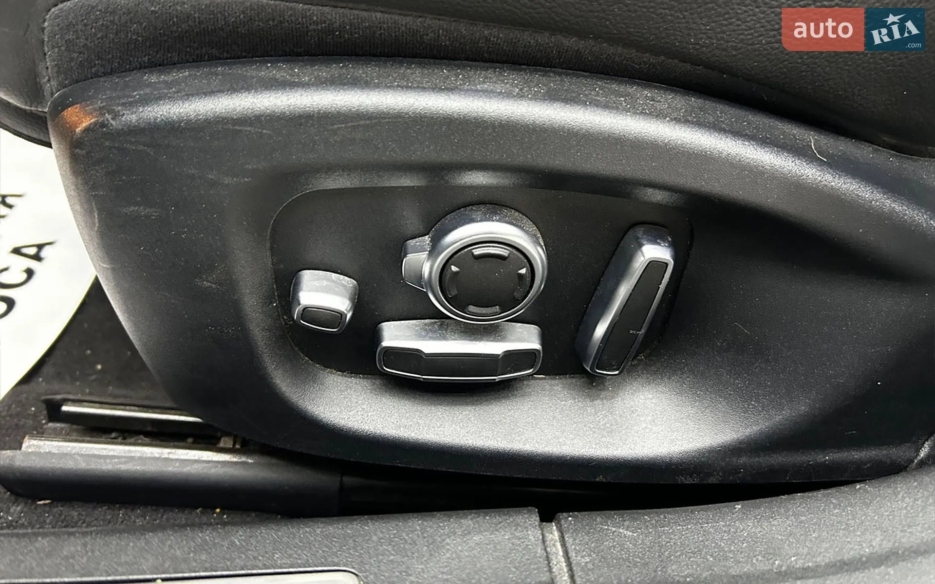 2016 Jaguar XF - мініатюра 16