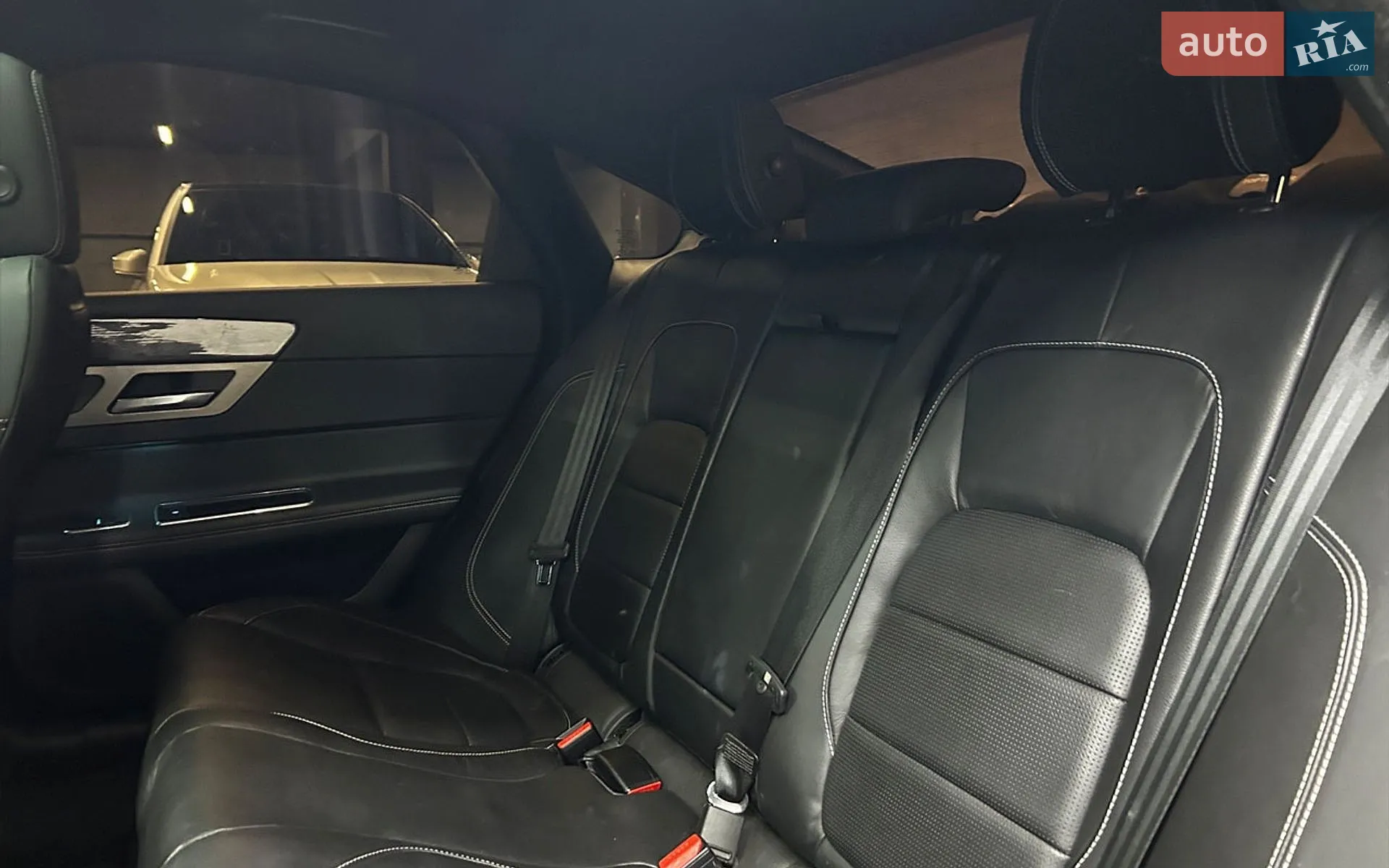 2016 Jaguar XF - мініатюра 32