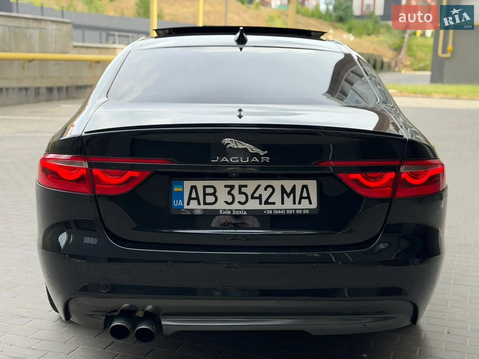 2016 Jaguar XF - мініатюра 16