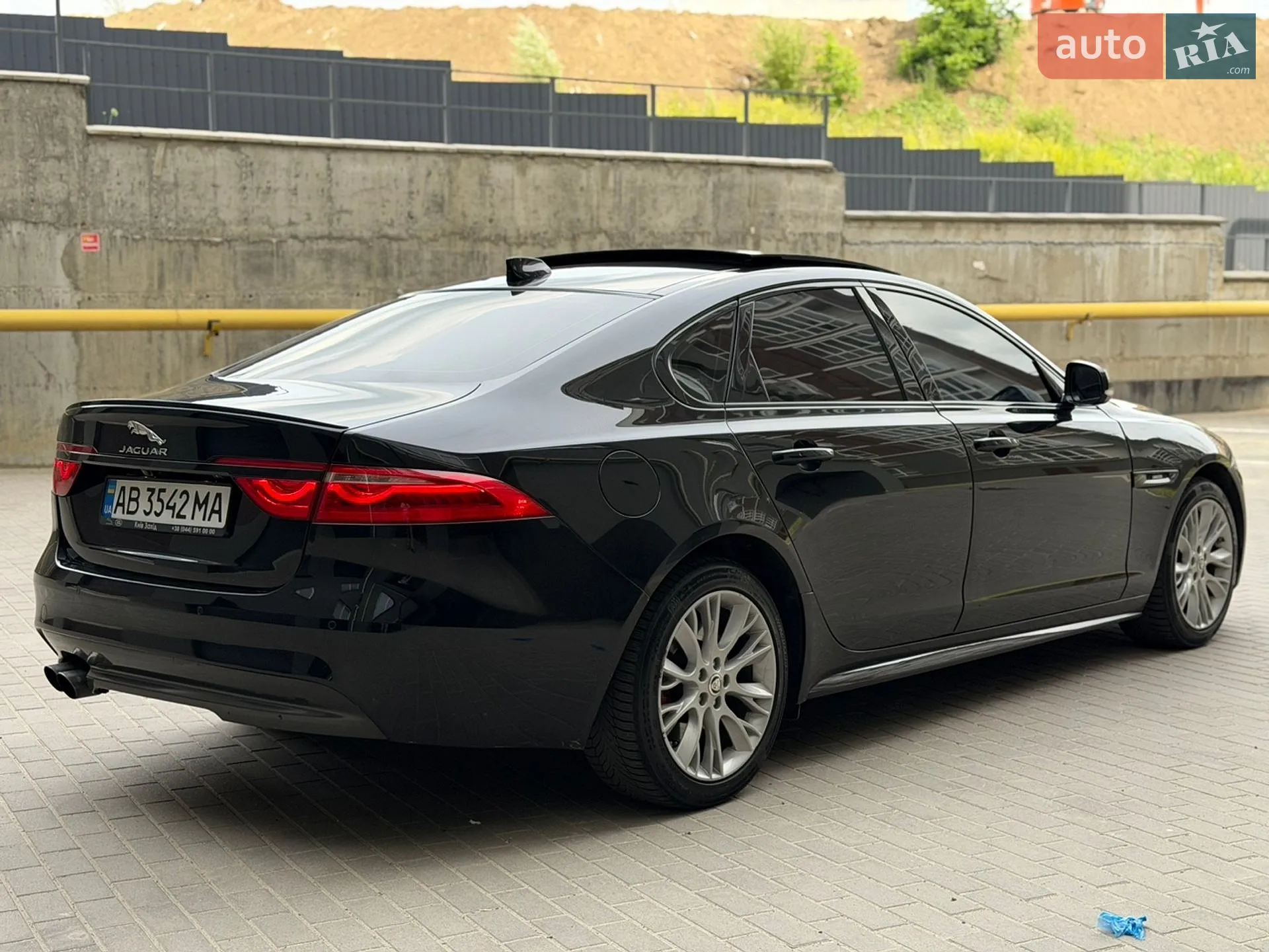 2016 Jaguar XF - мініатюра 23