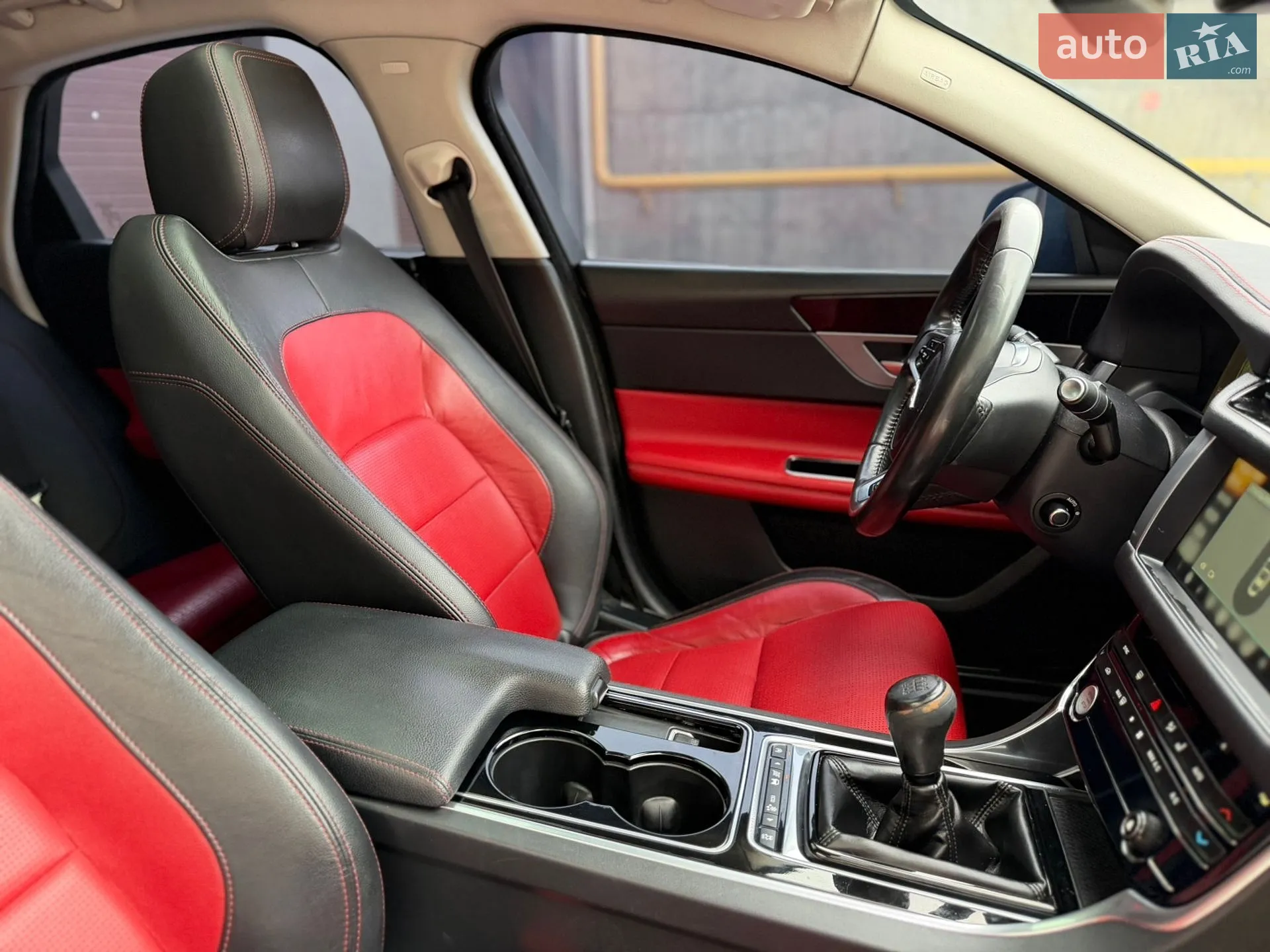 2016 Jaguar XF - мініатюра 60