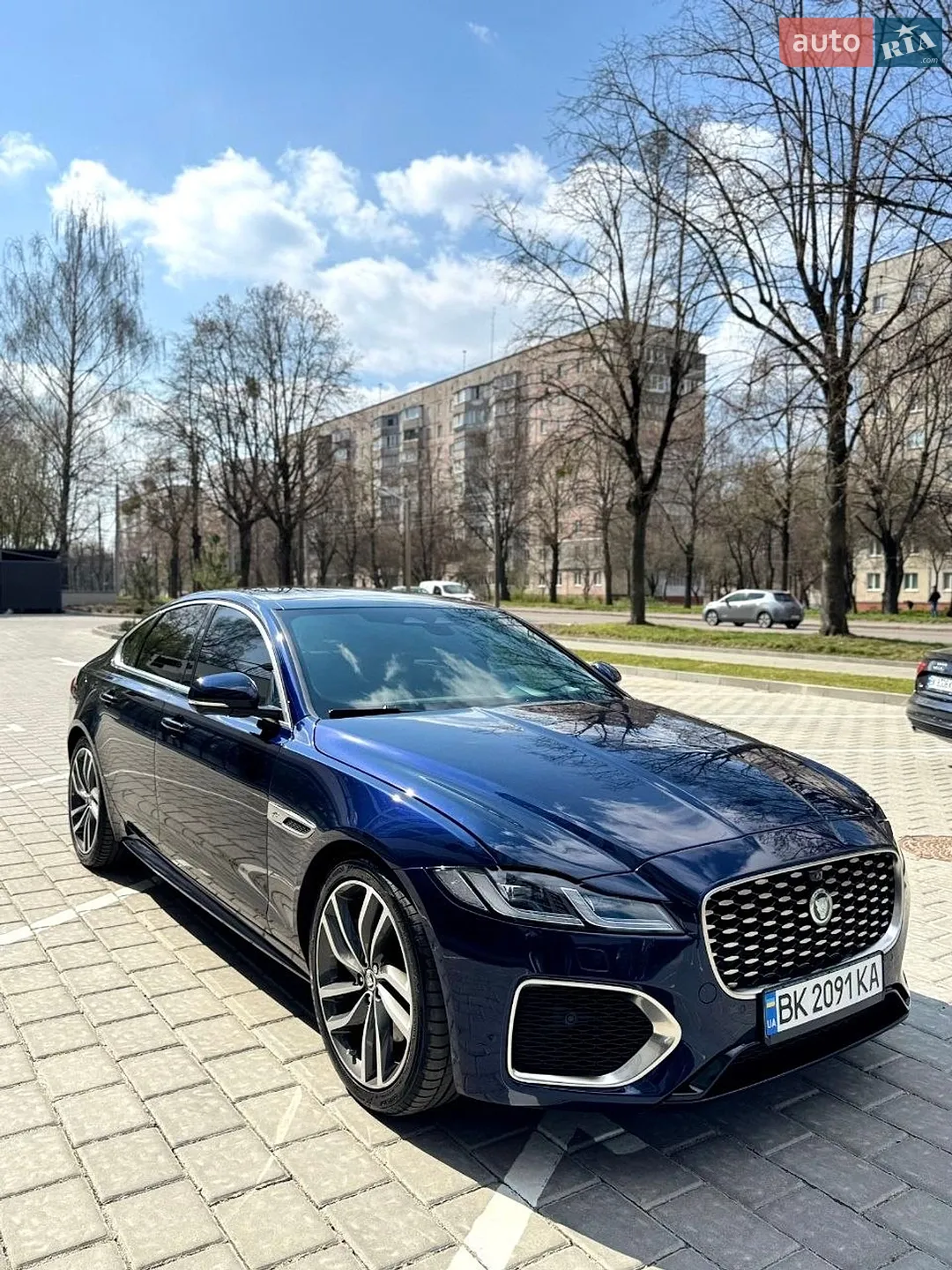 2023 Jaguar XF - фото 1