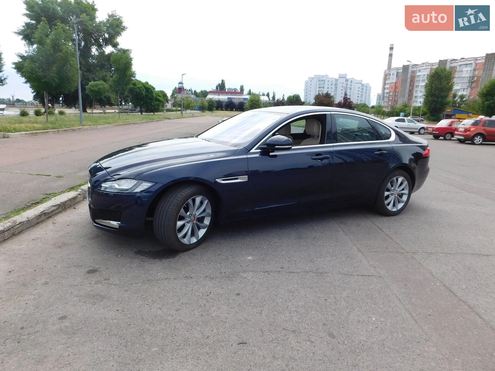 2019 Jaguar XF - мініатюра 4