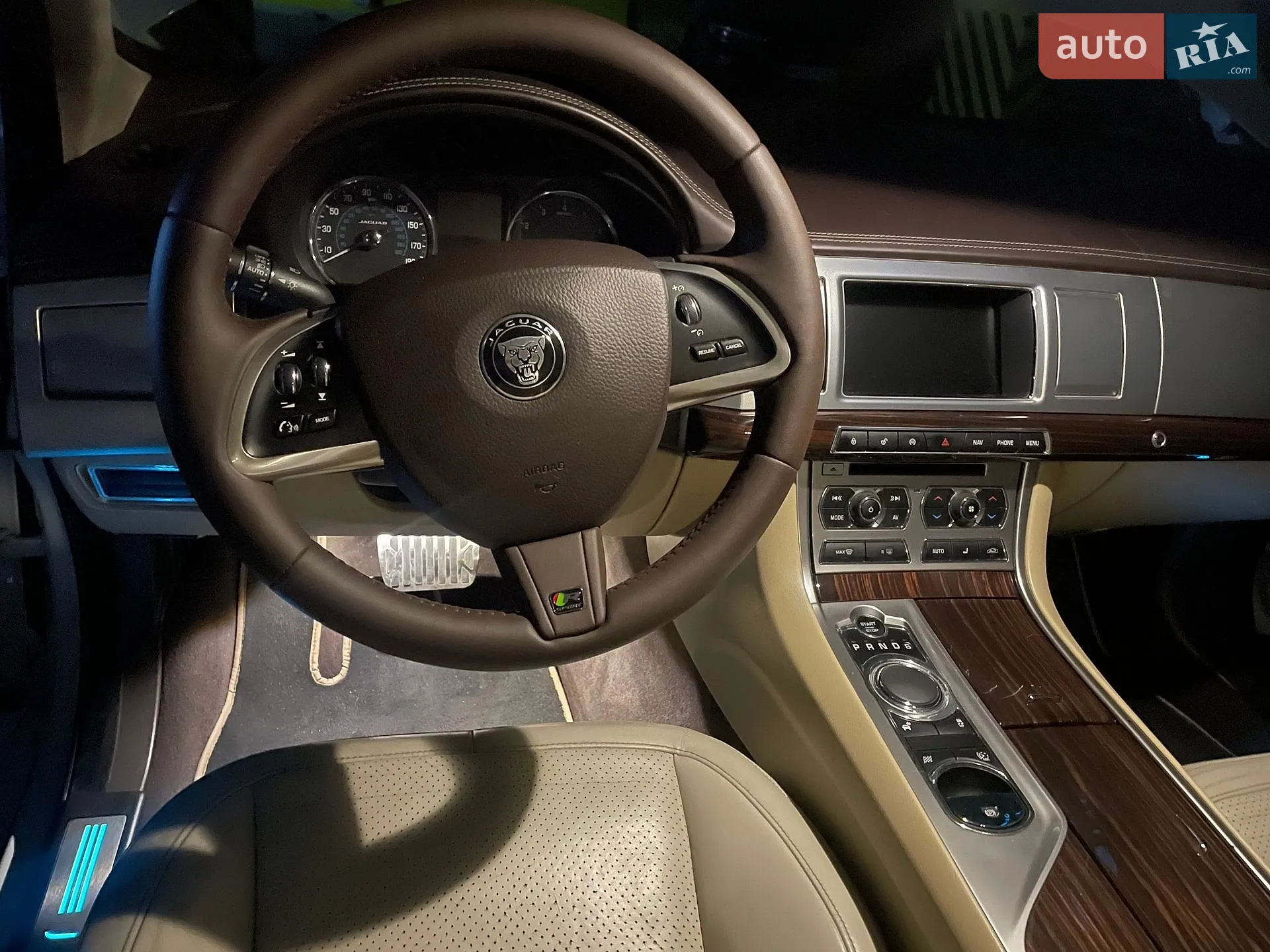 2015 Jaguar XF - мініатюра 8