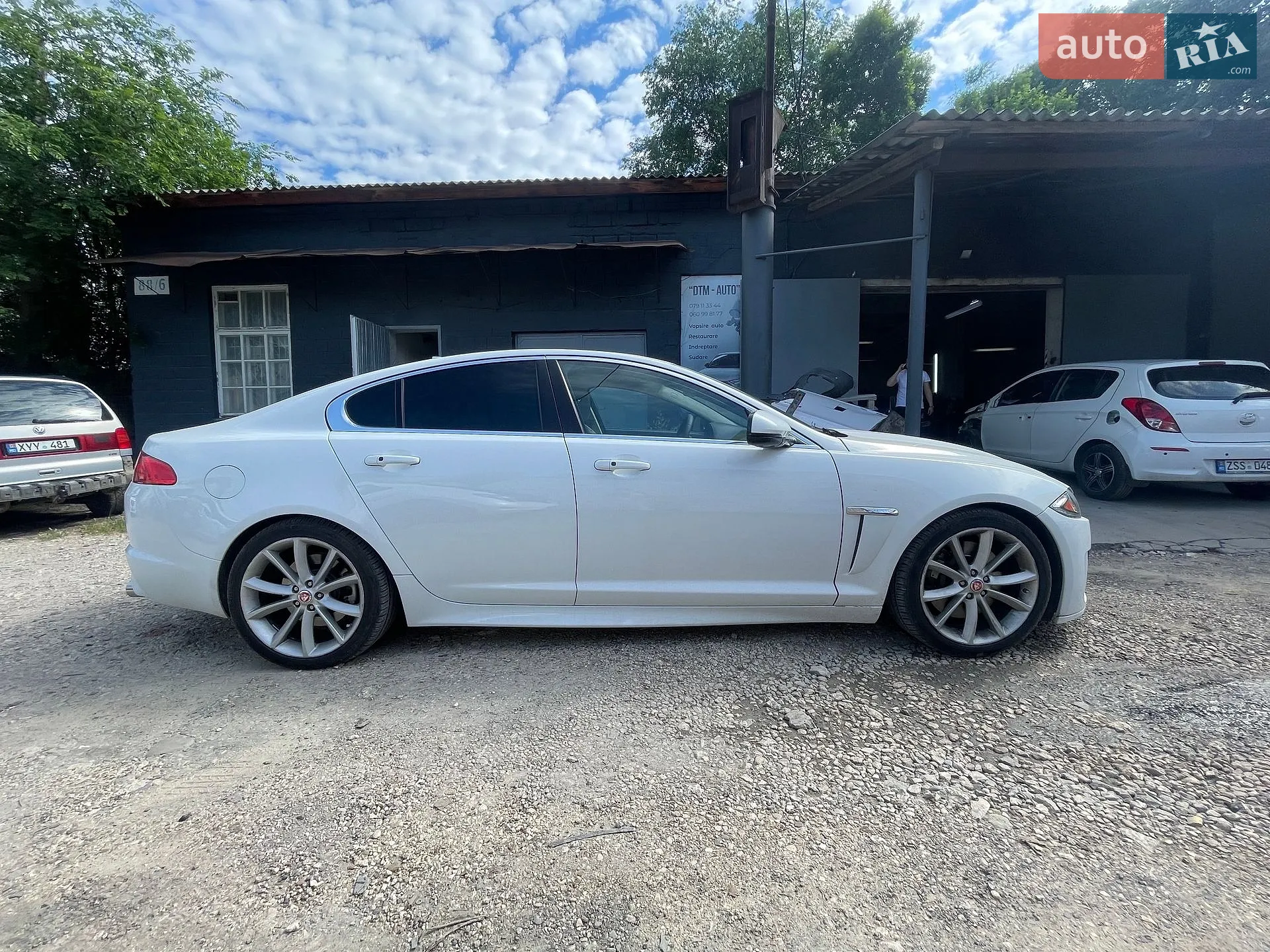 2015 Jaguar XF - мініатюра 4