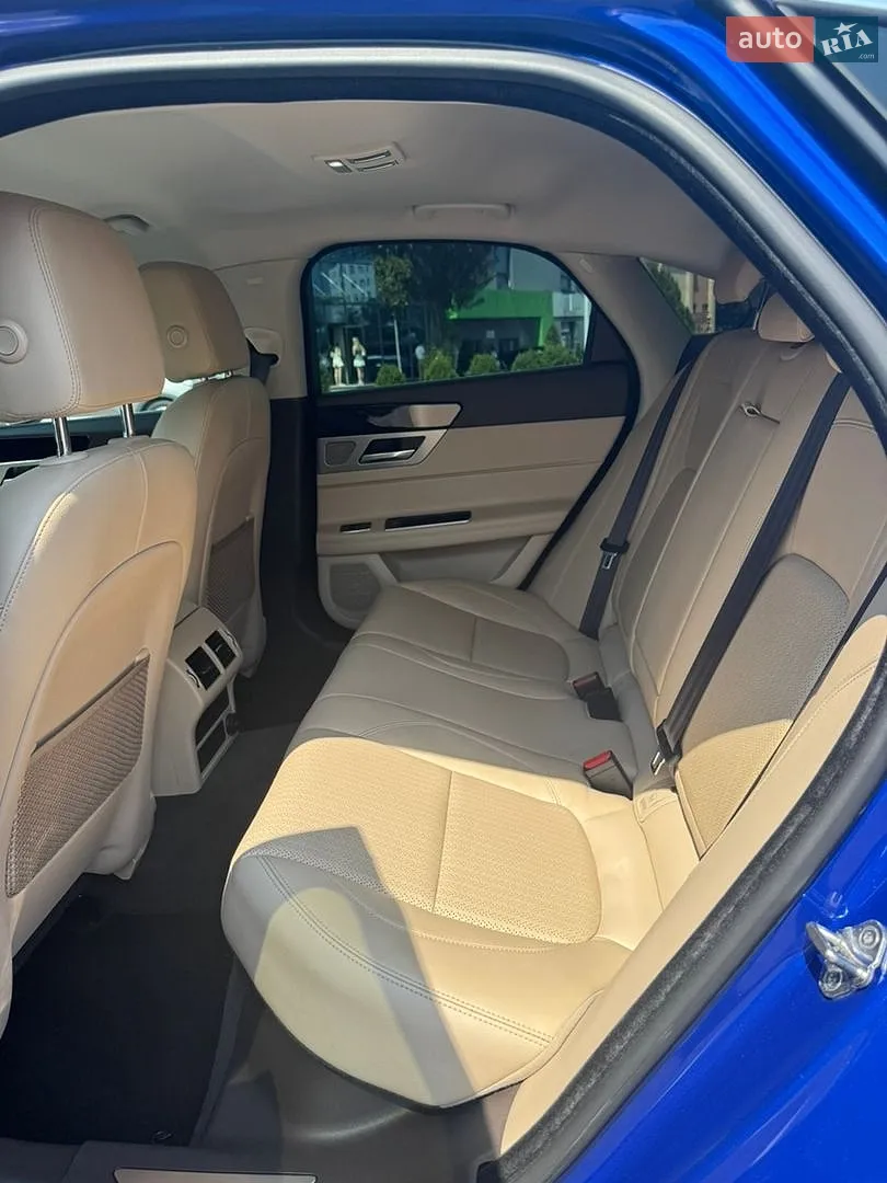 2016 Jaguar XF - мініатюра 10