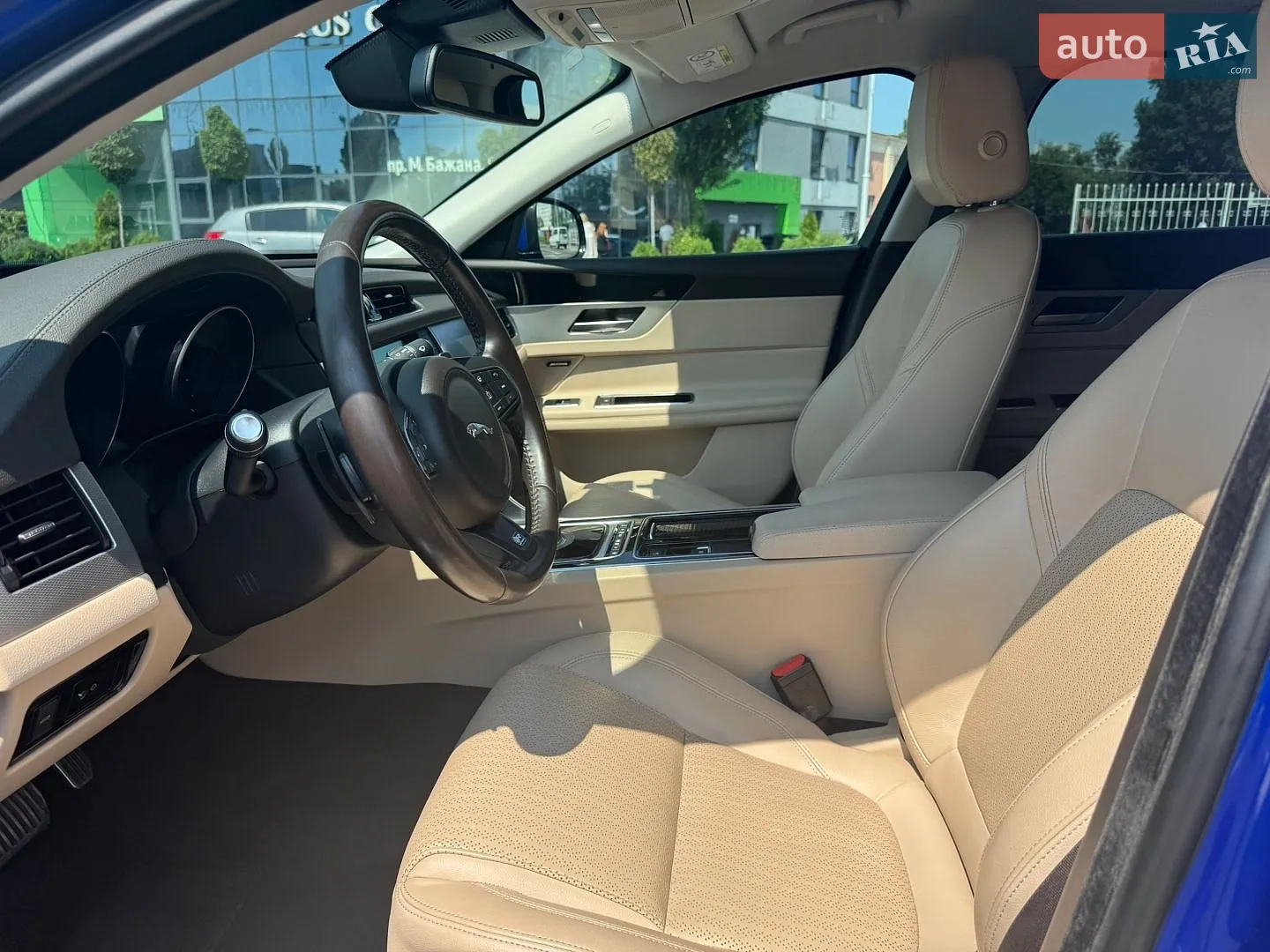 2016 Jaguar XF - мініатюра 8