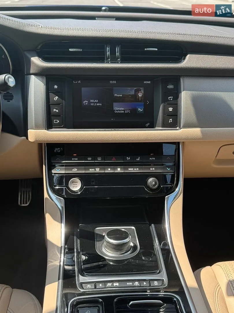 2016 Jaguar XF - мініатюра 23