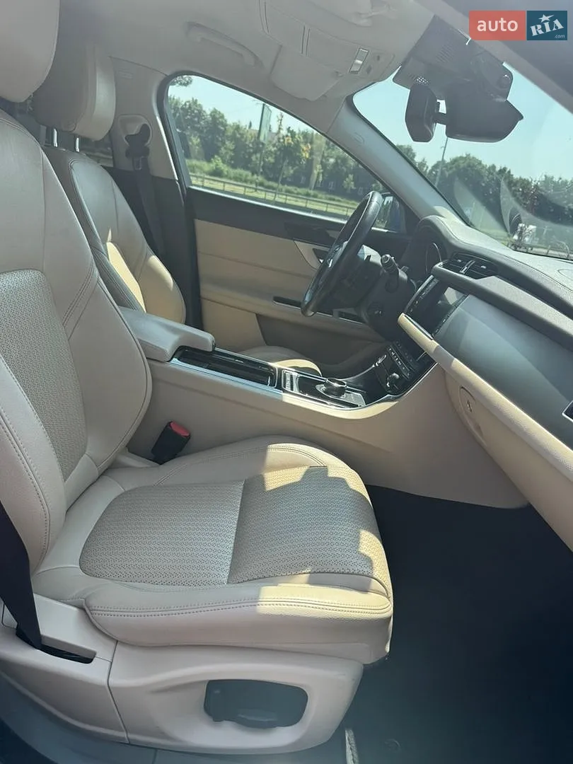 2016 Jaguar XF - мініатюра 30