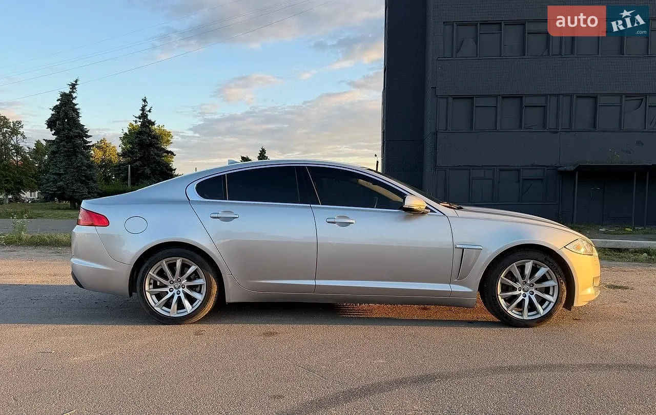 2012 Jaguar XF - мініатюра 7