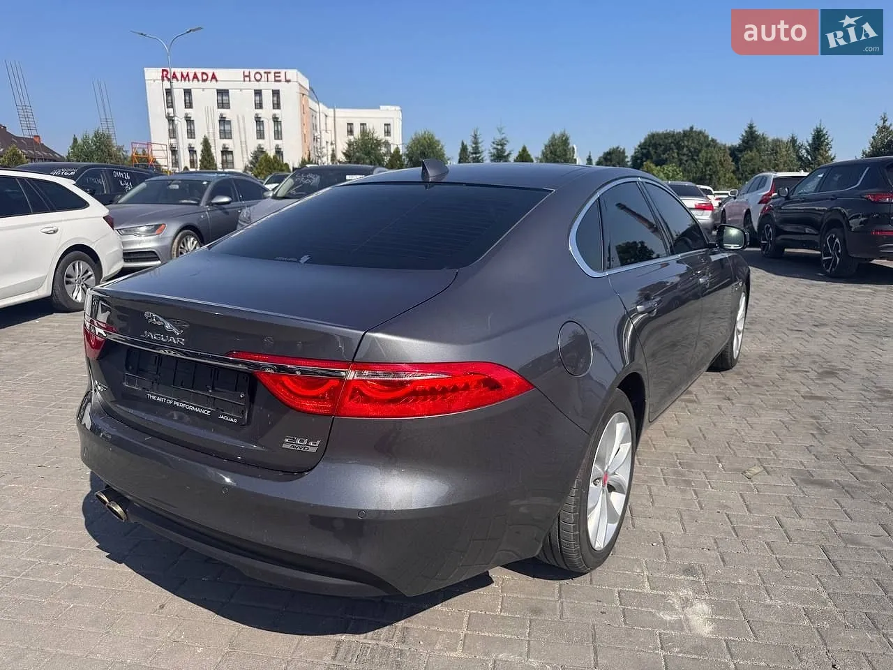 2019 Jaguar XF - мініатюра 5