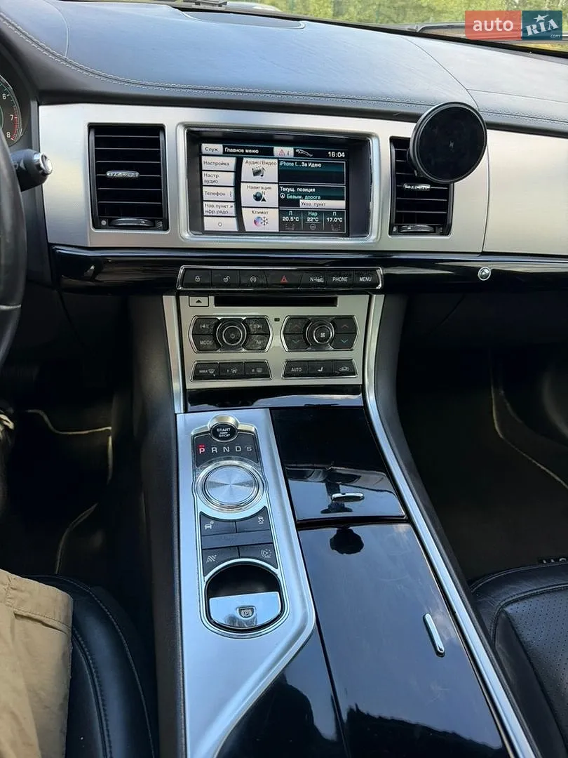 2013 Jaguar XF - мініатюра 11