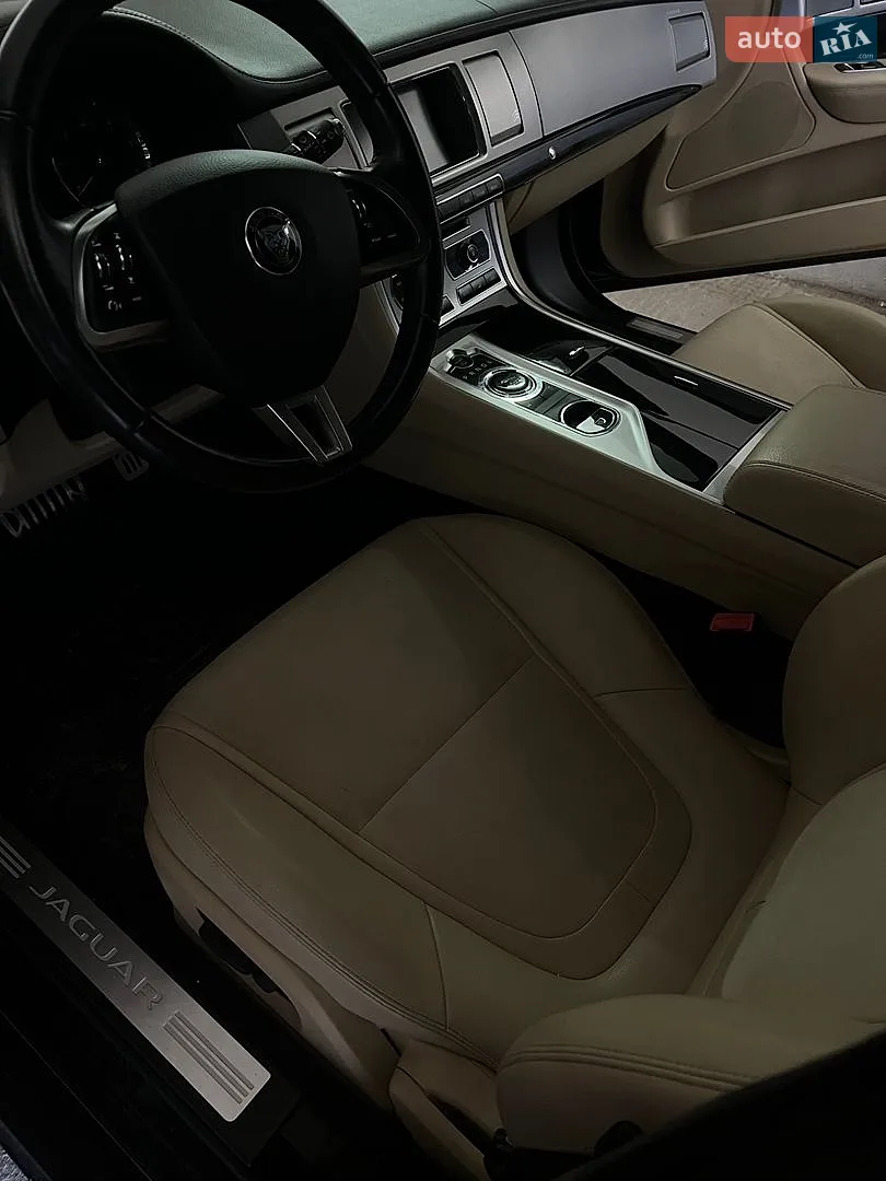 2014 Jaguar XF - мініатюра 19