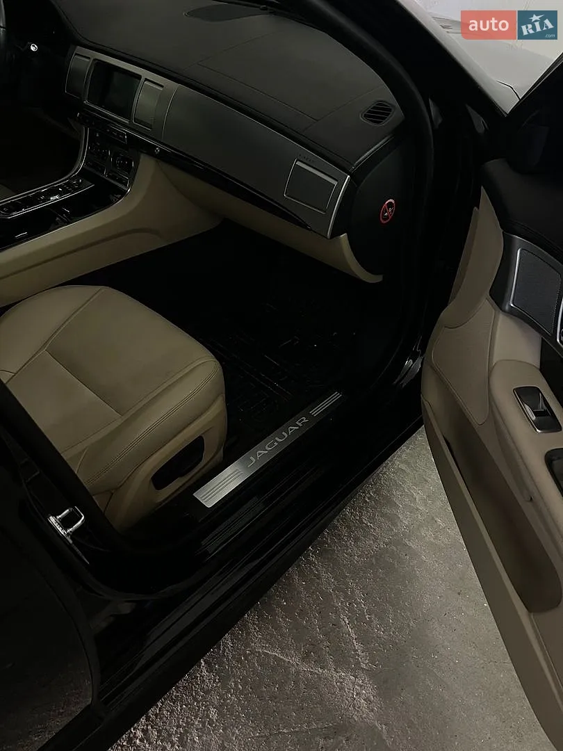 2014 Jaguar XF - мініатюра 20