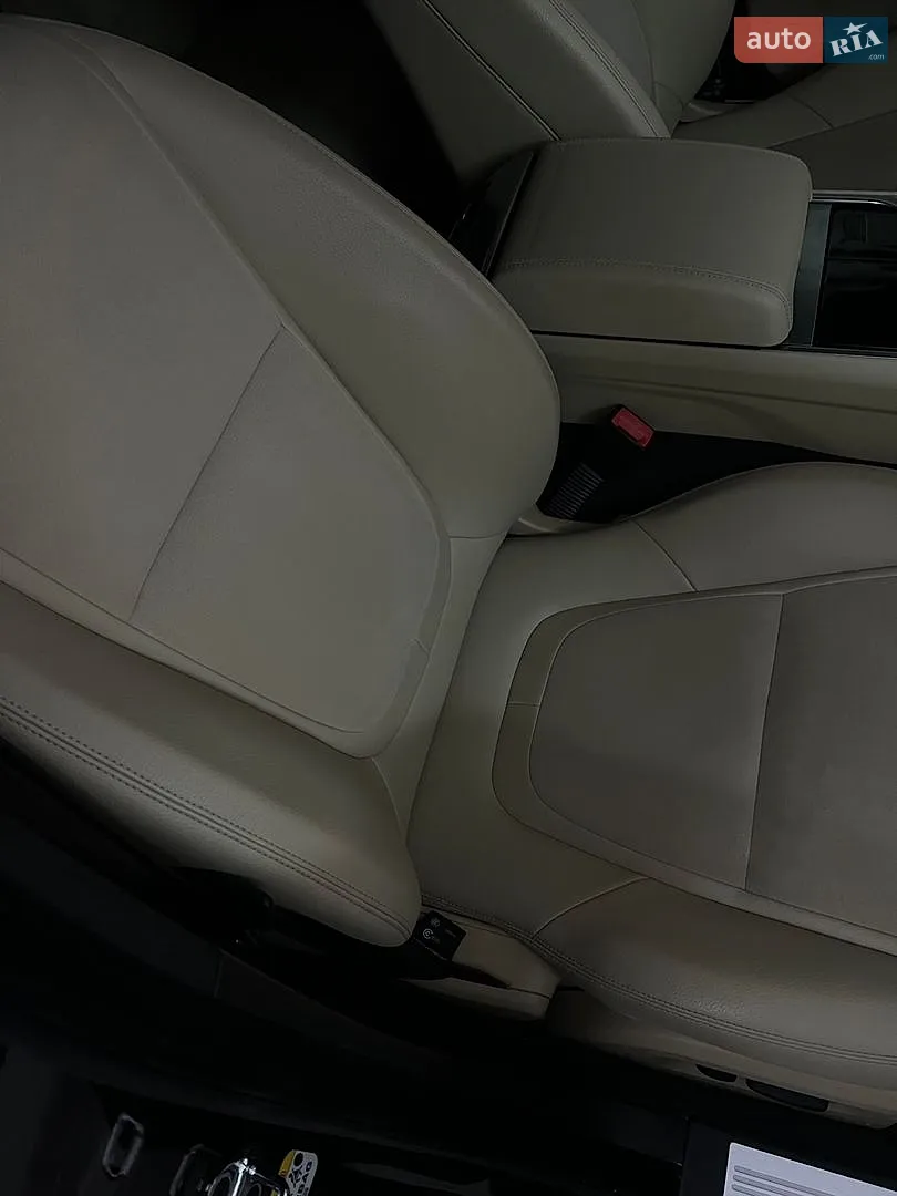 2014 Jaguar XF - мініатюра 21