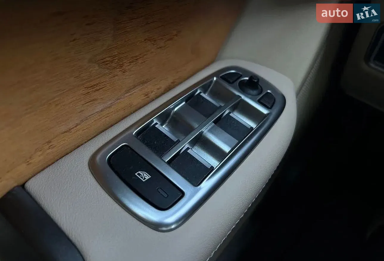 2012 Jaguar XF - мініатюра 11