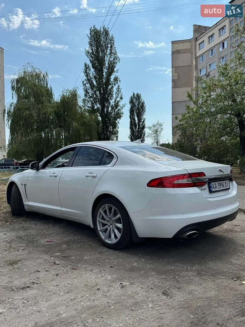 2013 Jaguar XF - мініатюра 8