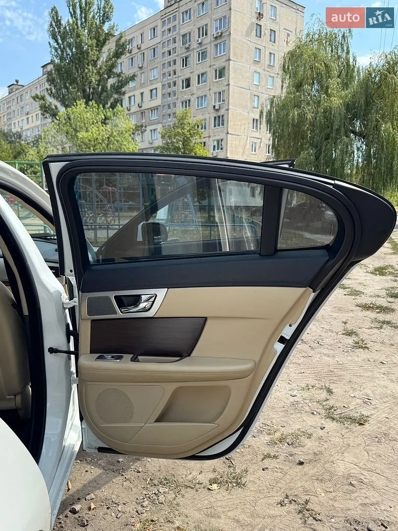 2013 Jaguar XF - мініатюра 17